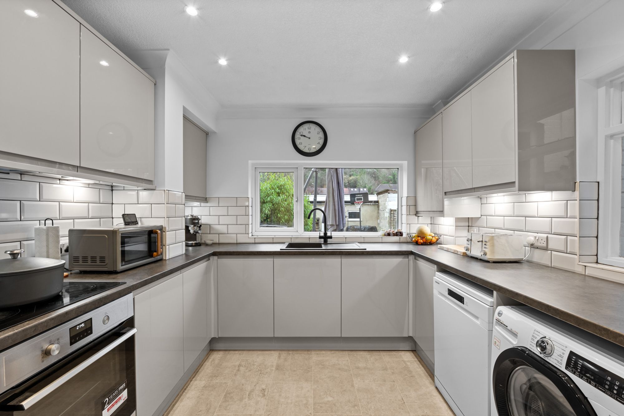 4 bed semi-detached house for sale in Godstone Road, Whyteleafe, CR3  - Property Image 15