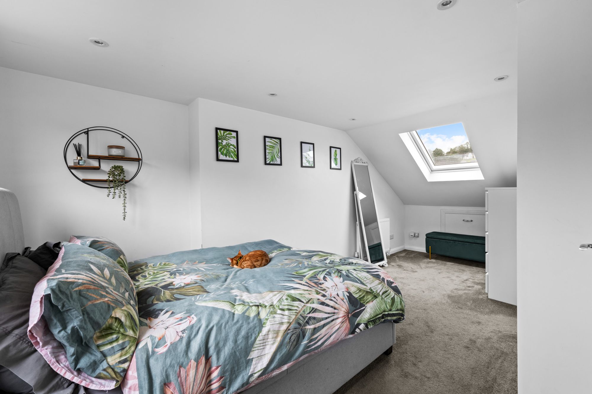 4 bed semi-detached house for sale in Godstone Road, Whyteleafe, CR3  - Property Image 18