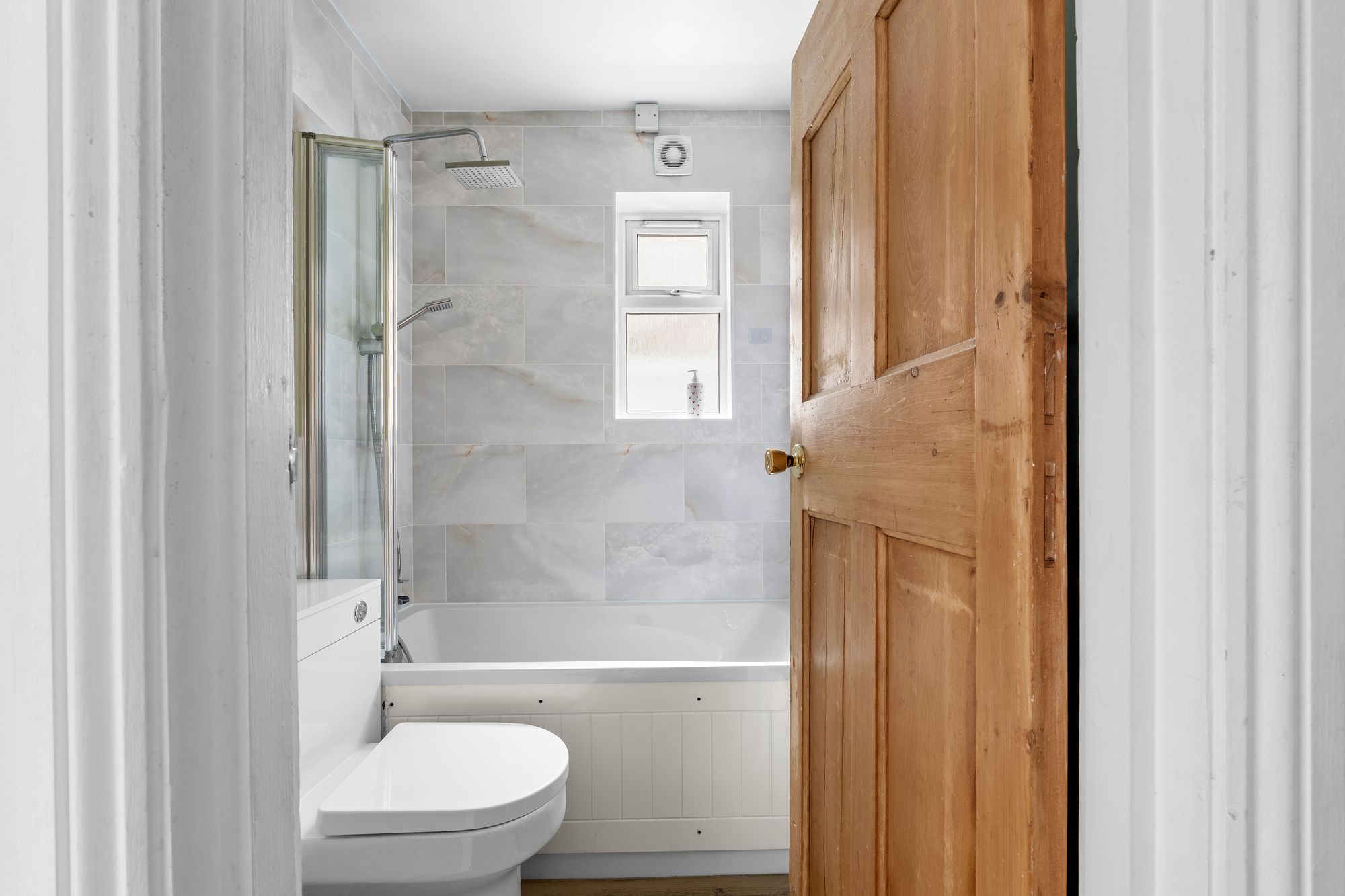 2 bed flat for sale in Oxford Road, Wallington, SM6  - Property Image 9