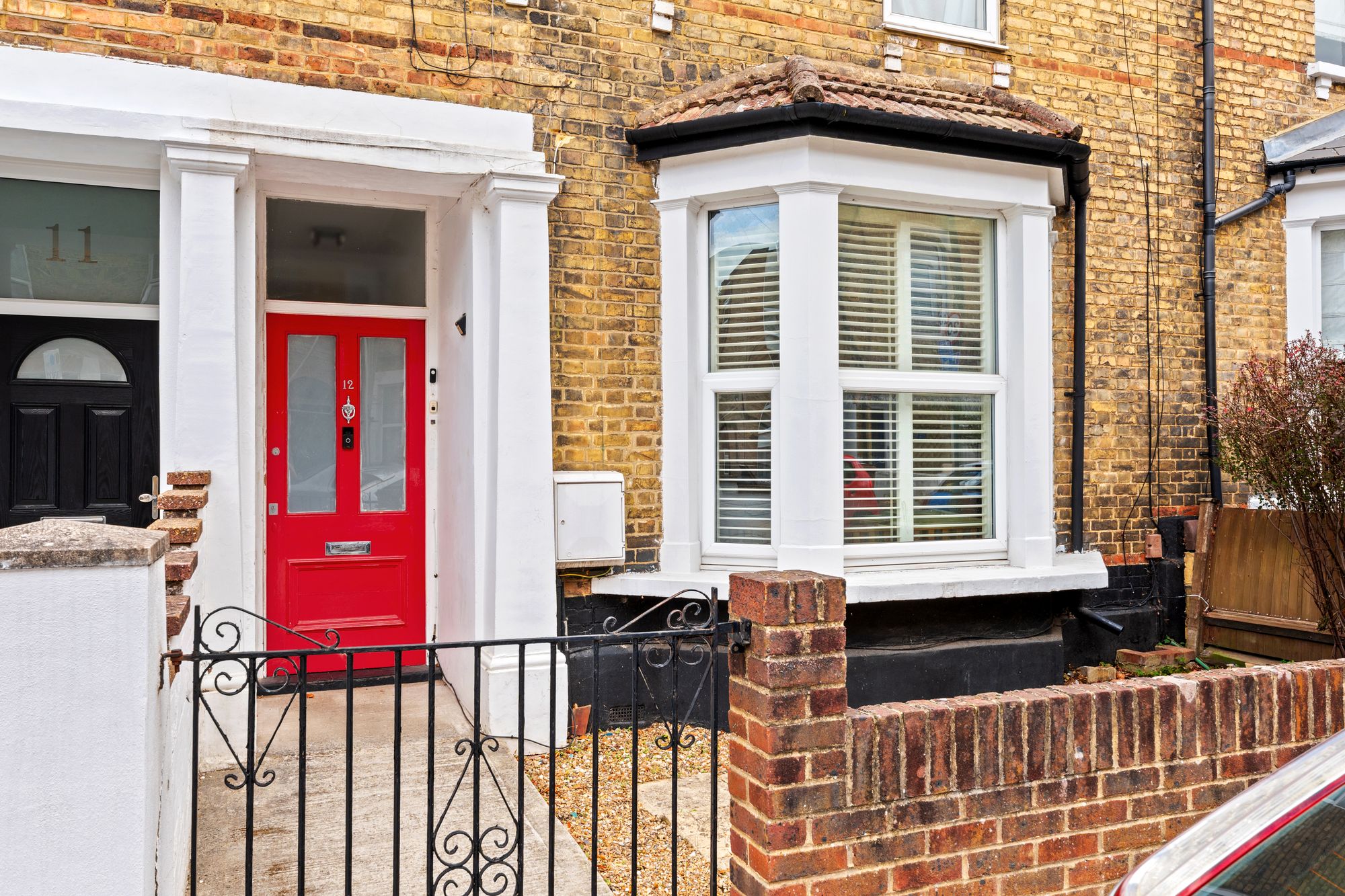 2 bed flat for sale in Oxford Road, Wallington, SM6