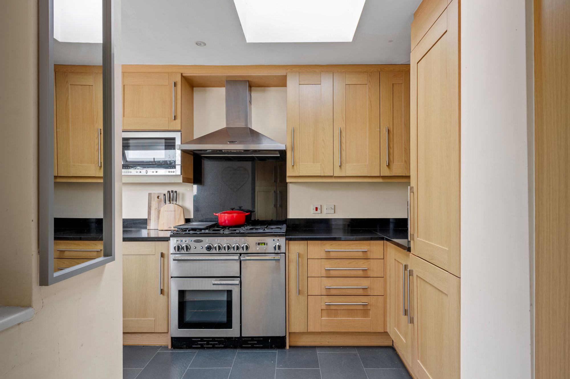 4 bed semi-detached house for sale in Derwent Drive, Purley, CR8 - Property Image 12