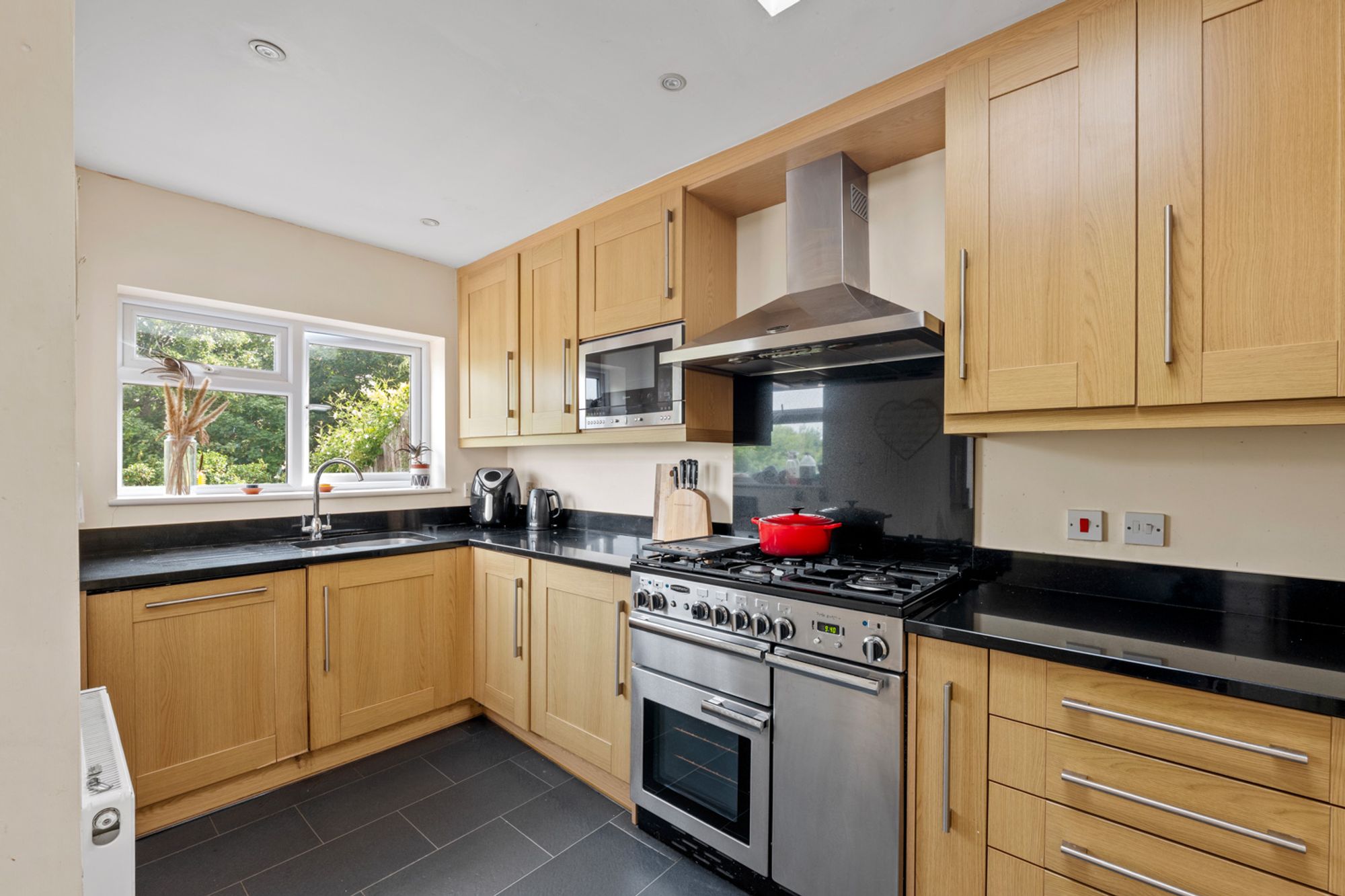 4 bed semi-detached house for sale in Derwent Drive, Purley, CR8 - Property Image 5