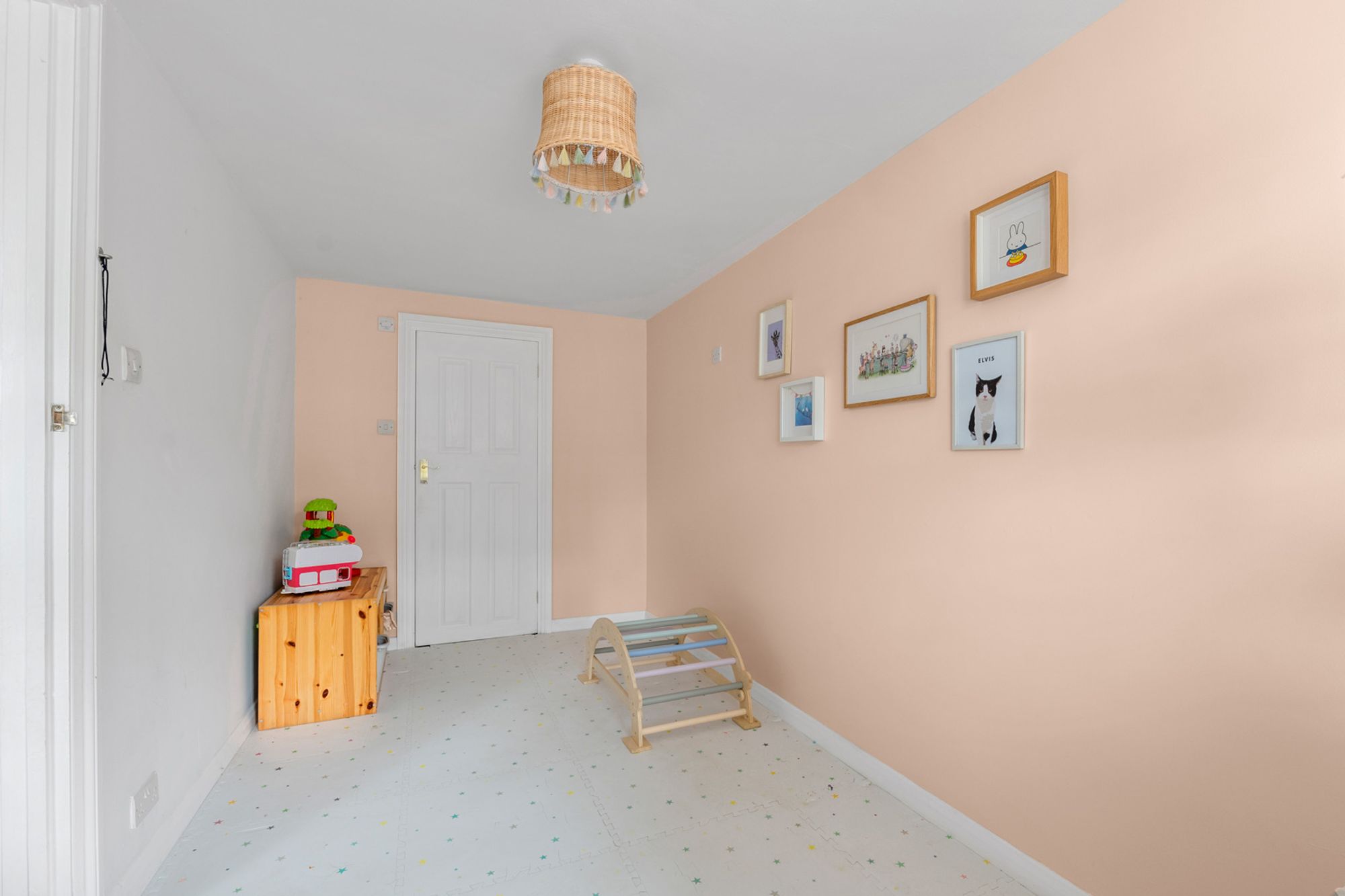 4 bed semi-detached house for sale in Derwent Drive, Purley, CR8 - Property Image 22