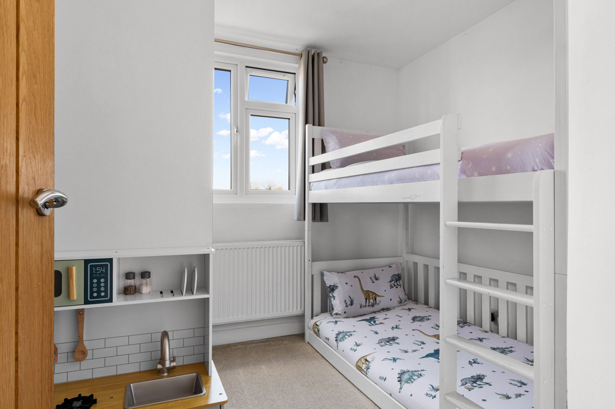 2 bed flat for sale in The Chase, Wallington, SM6 - Property Image 12