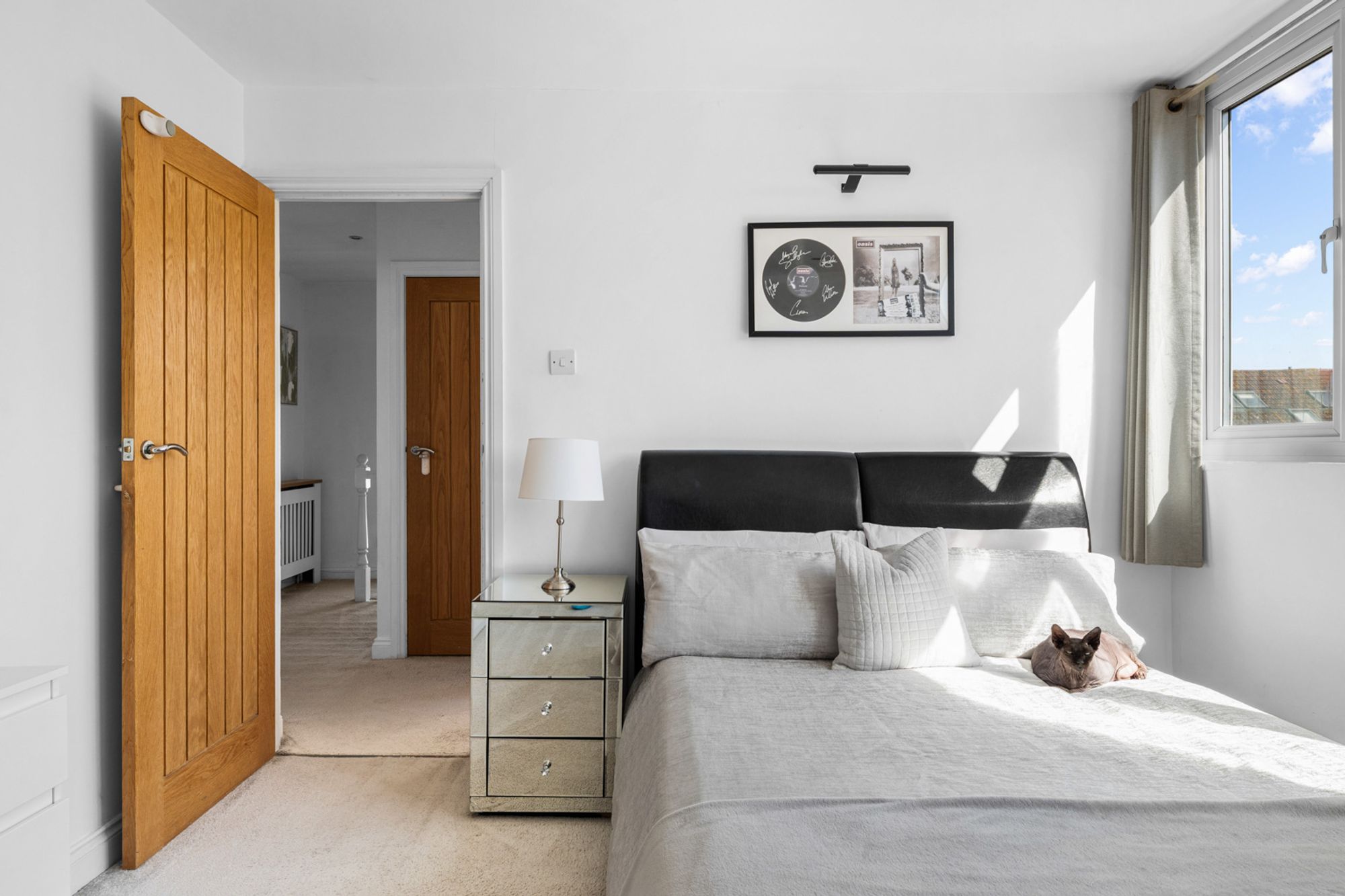 2 bed flat for sale in The Chase, Wallington, SM6 - Property Image 4