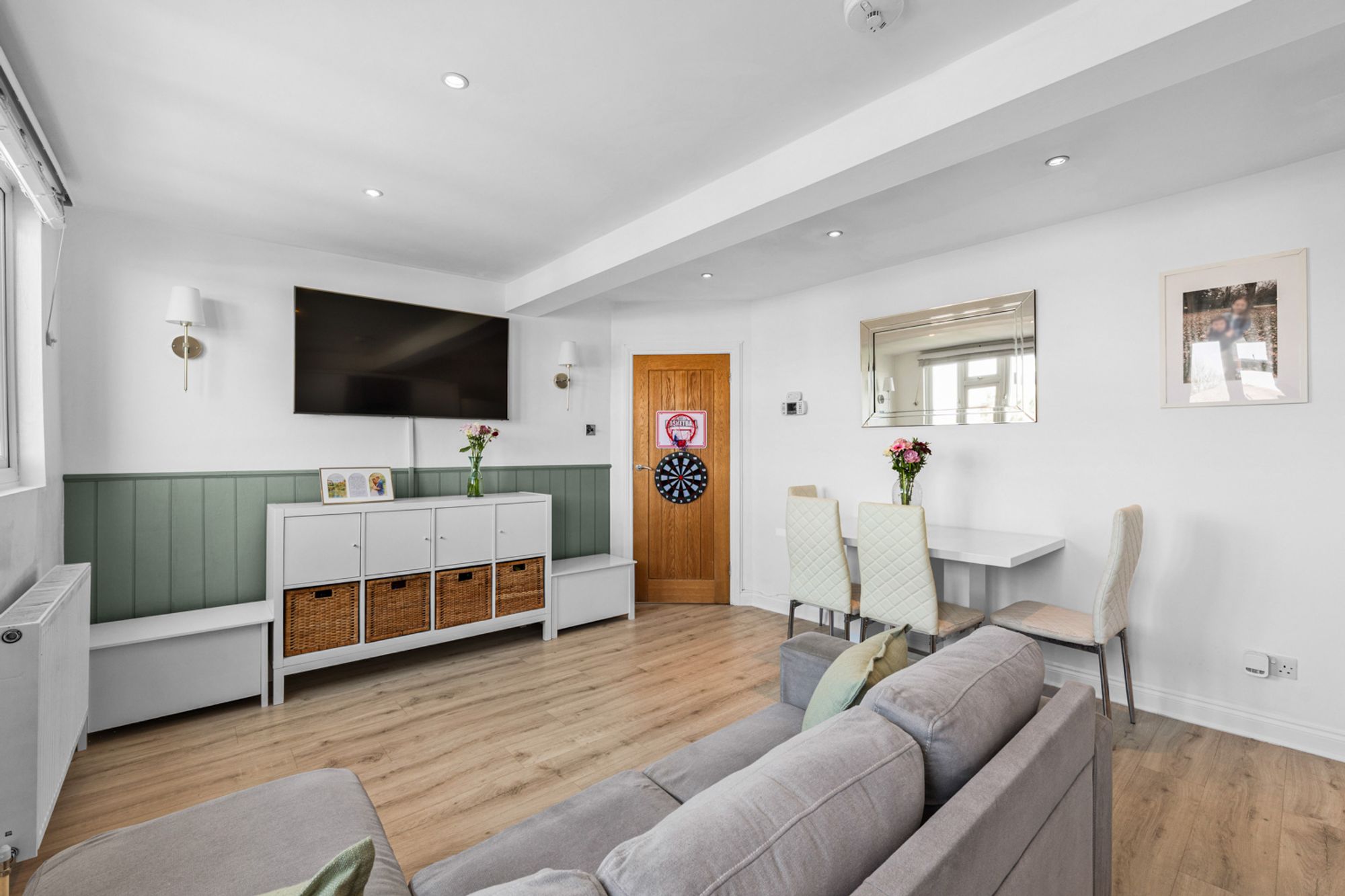 2 bed flat for sale in The Chase, Wallington, SM6 - Property Image 6