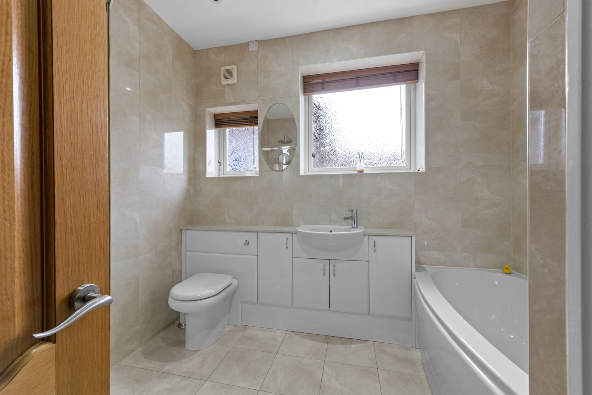 3 bed detached bungalow for sale in Princes Close, South Croydon, CR2  - Property Image 13