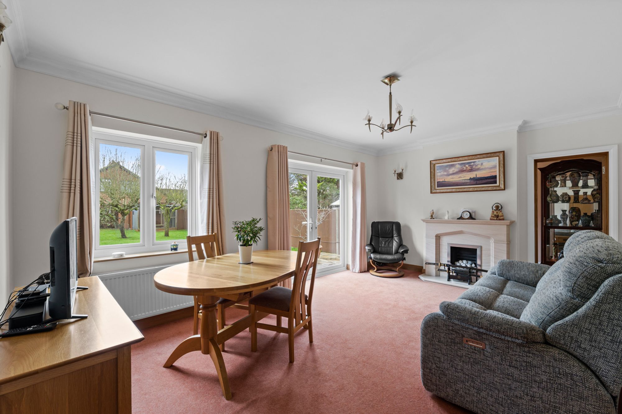 3 bed detached bungalow for sale in Princes Close, South Croydon, CR2  - Property Image 3