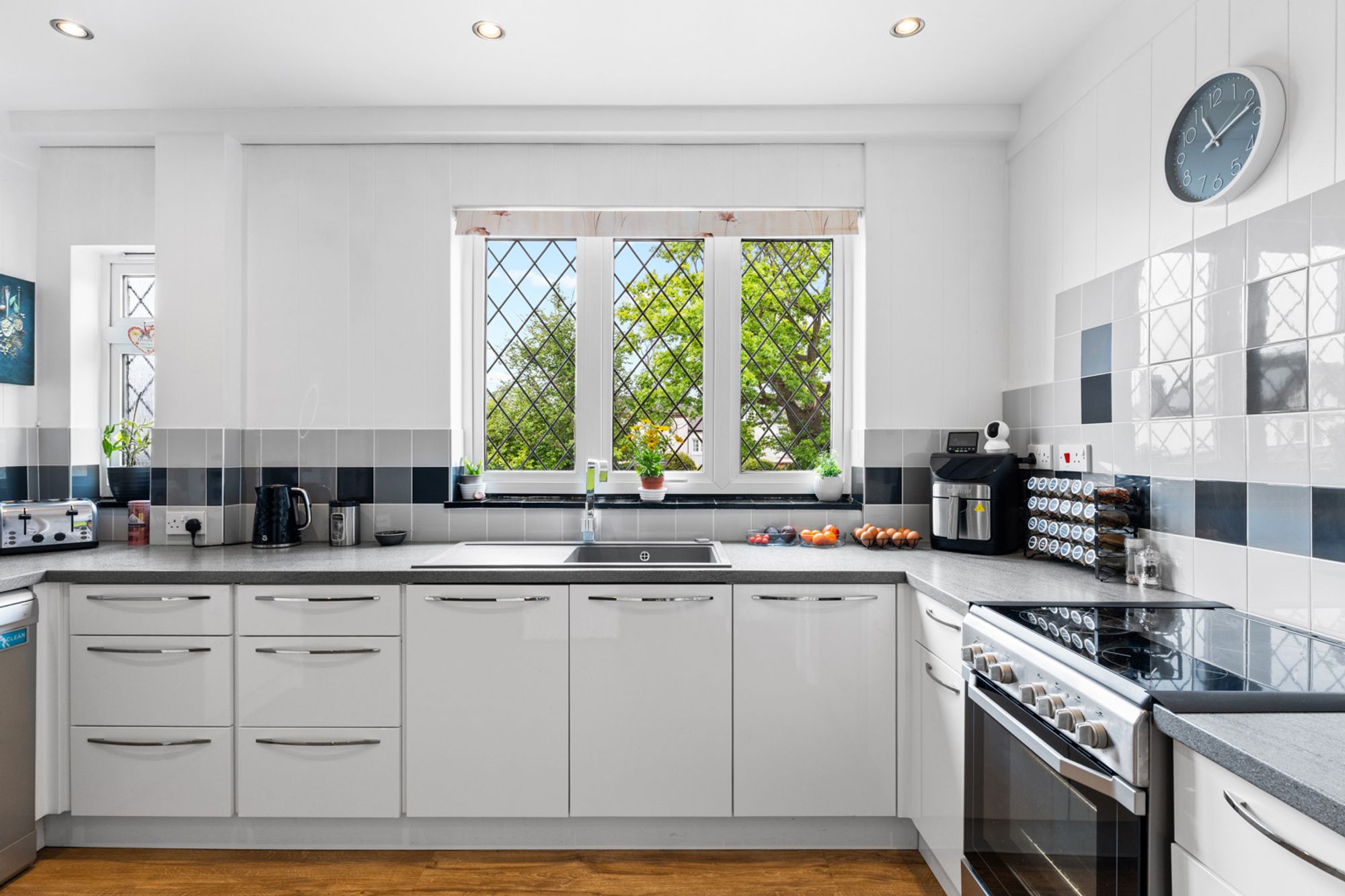 3 bed detached house for sale in Riddlesdown Road, Purley, CR8 - Property Image 10