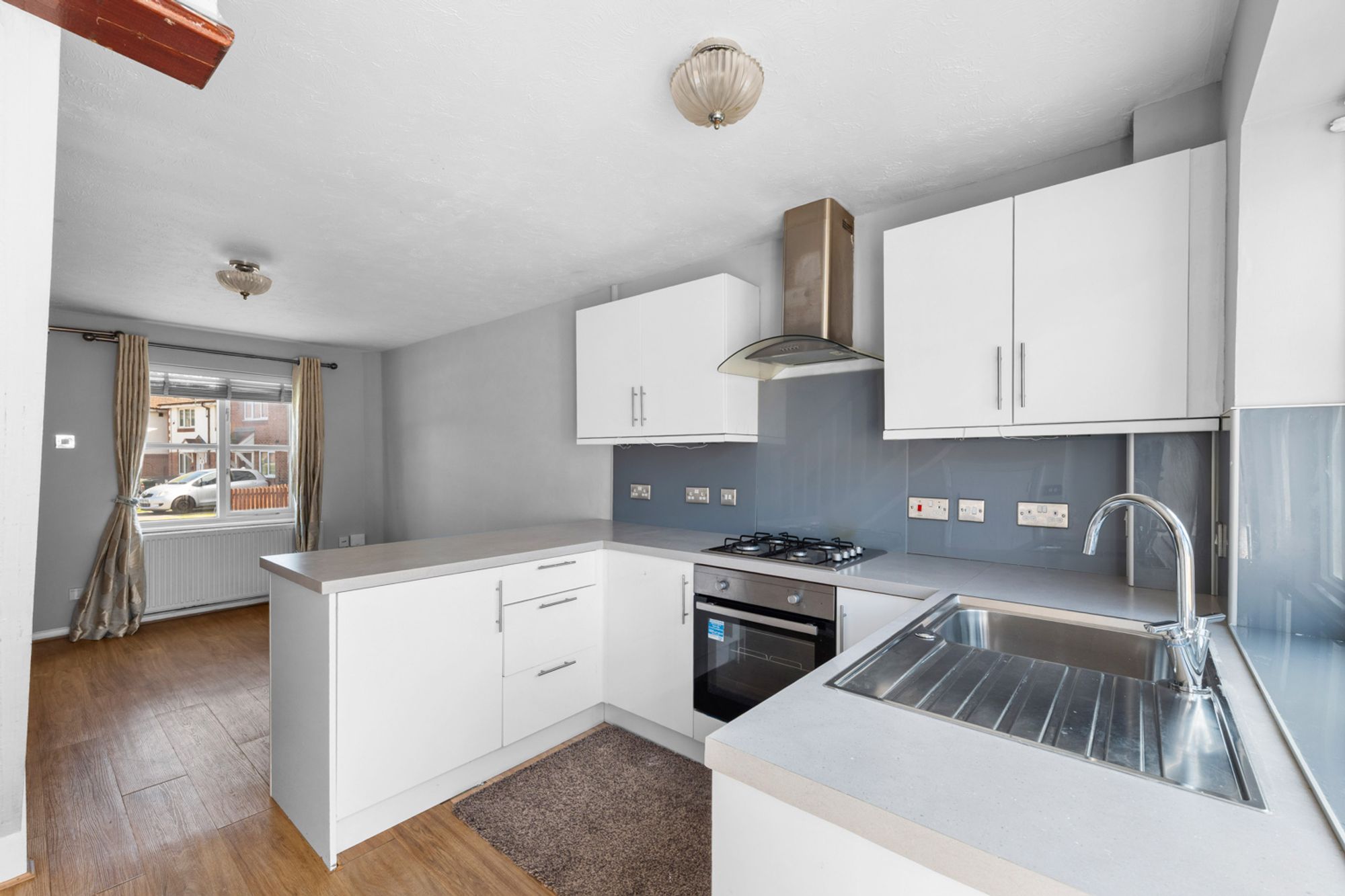 1 bed end of terrace house for sale in St. Peters Close, Swanscombe, DA10  - Property Image 3