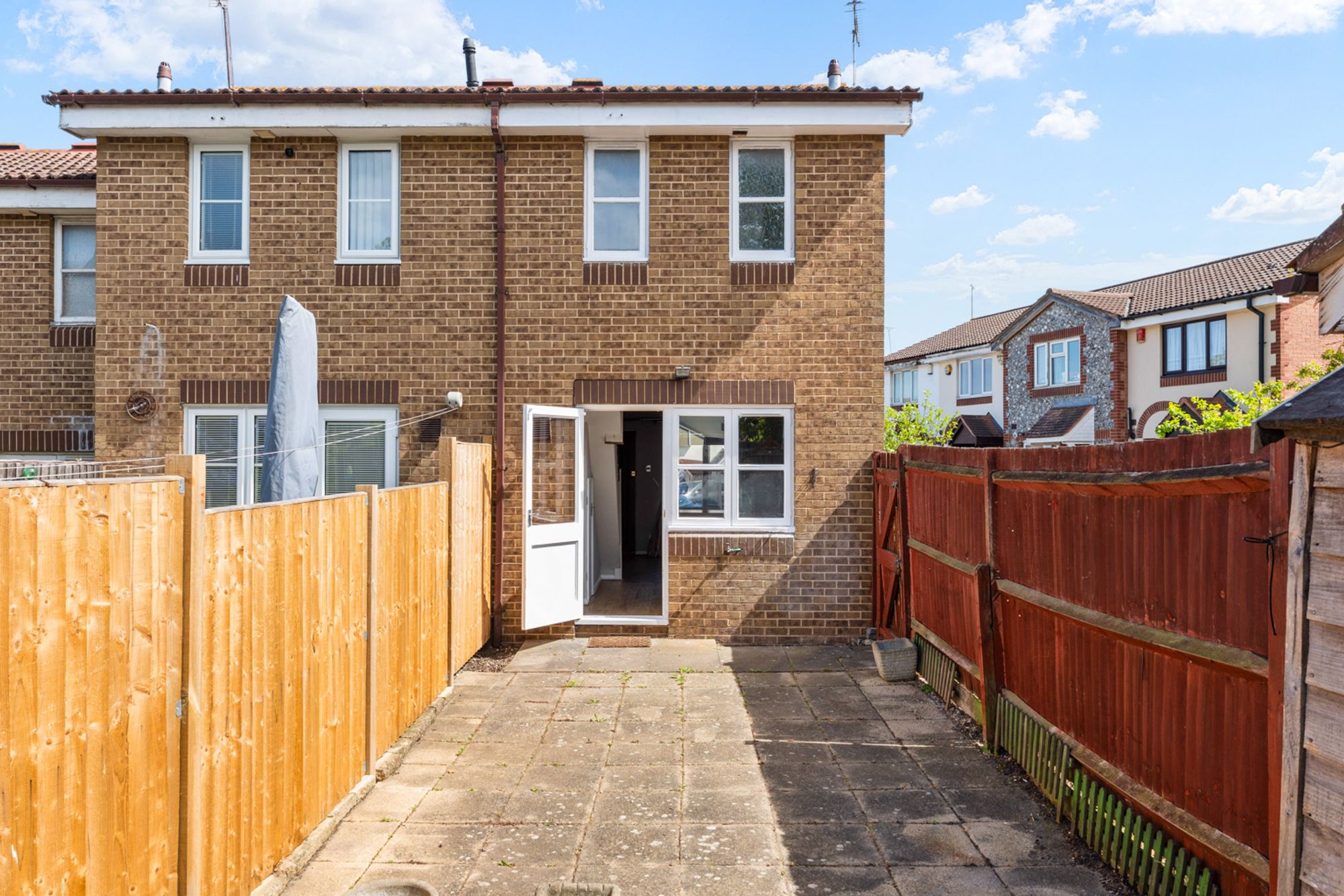 1 bed end of terrace house for sale in St. Peters Close, Swanscombe, DA10  - Property Image 18