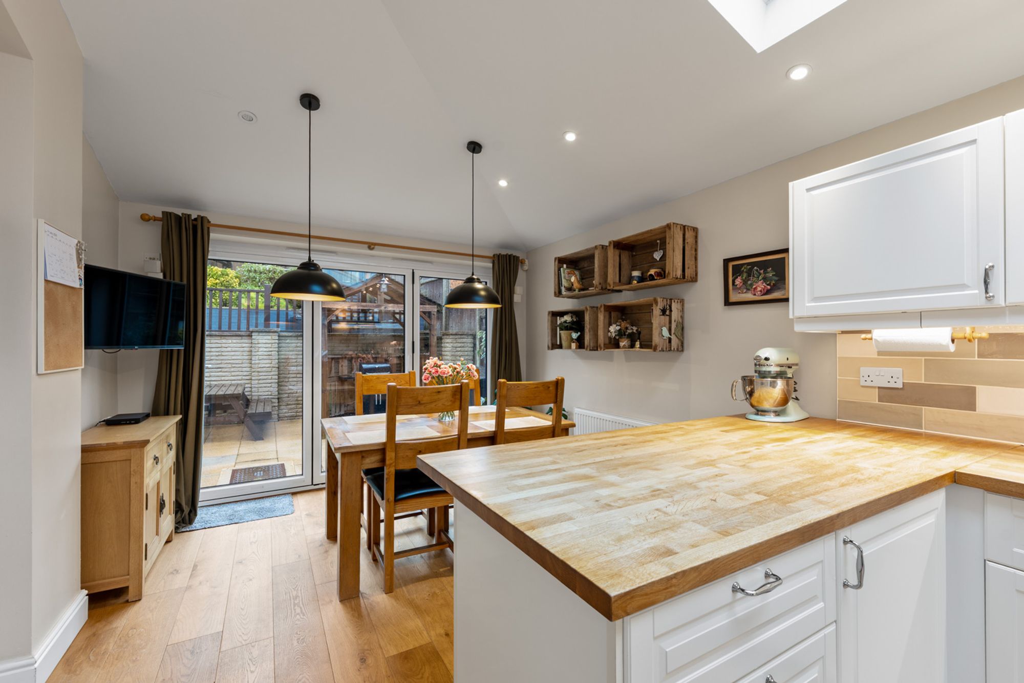 3 bed semi-detached house for sale in Hyde Road, South Croydon, CR2  - Property Image 6