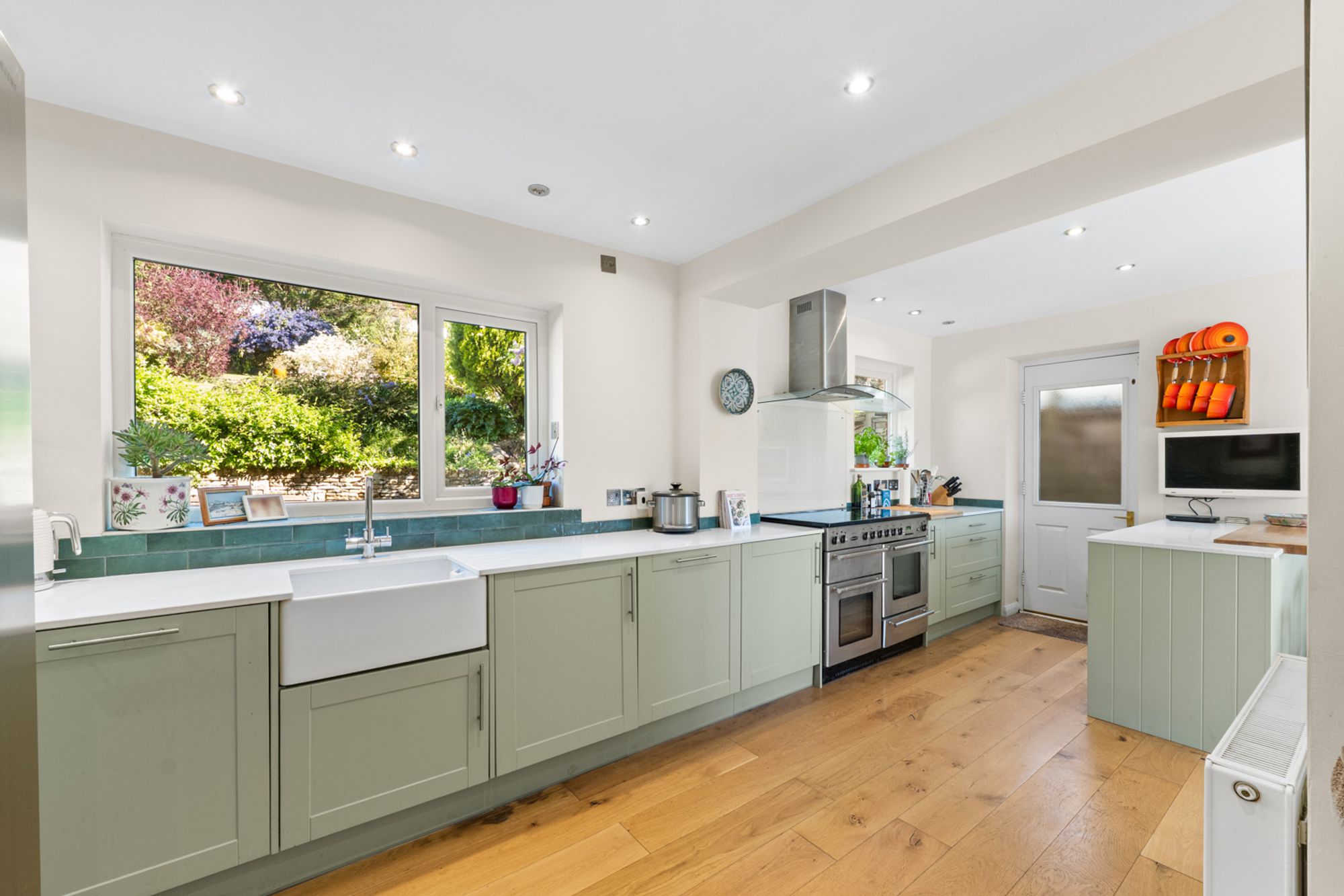 4 bed detached house for sale in Hyde Road, South Croydon, CR2  - Property Image 8