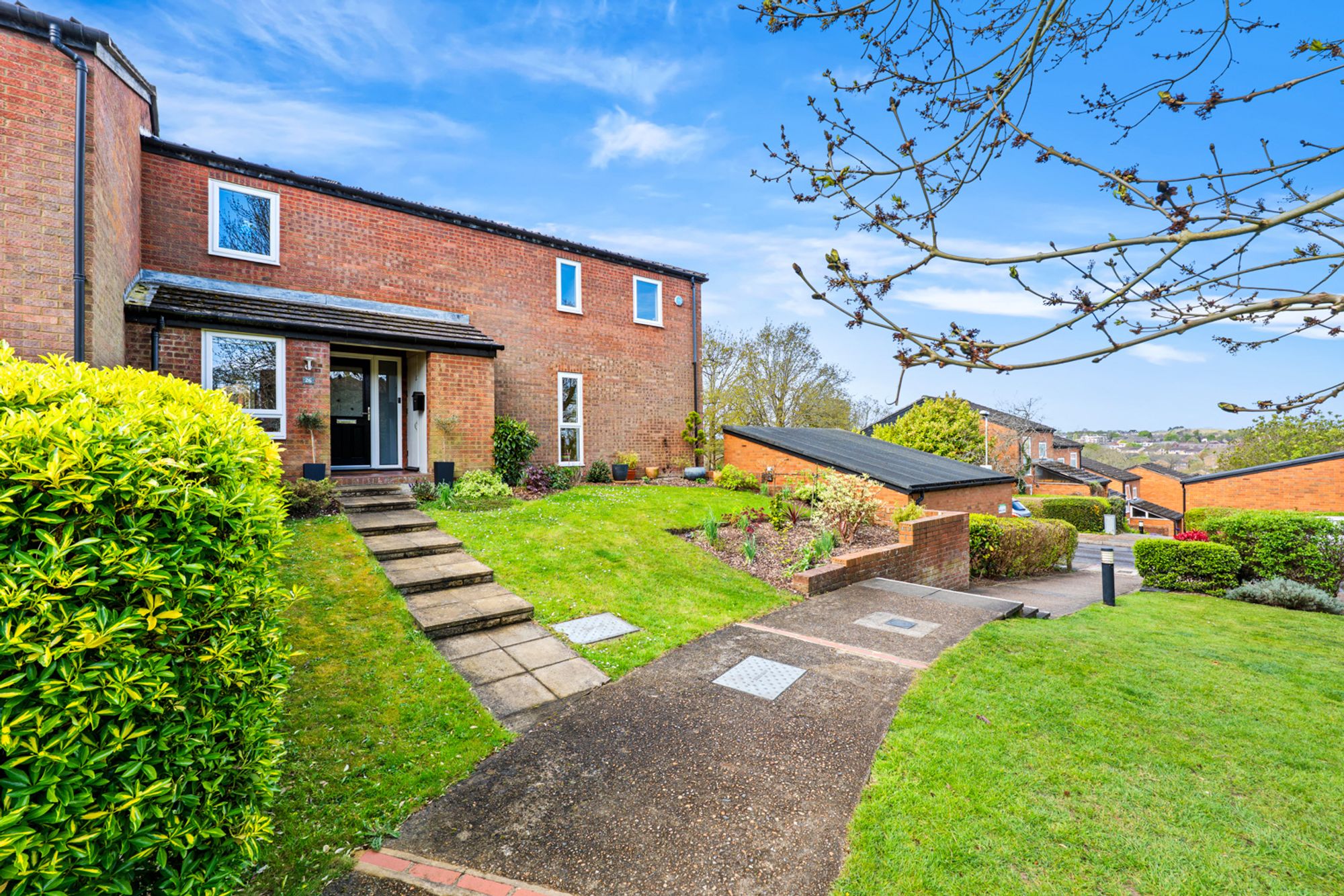 4 bed terraced house for sale in Linton Glade, Croydon, CR0  - Property Image 2