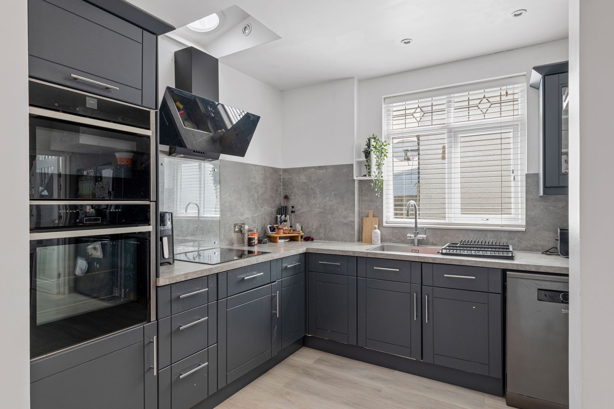 3 bed semi-detached house for sale in Limpsfield Road, South Croydon, CR2  - Property Image 2