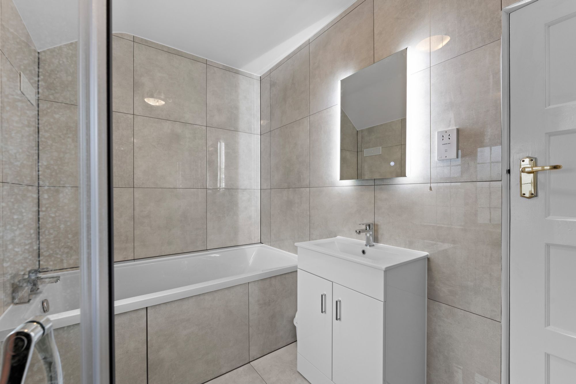 4 bed detached house for sale in Court Hill, South Croydon, CR2  - Property Image 27