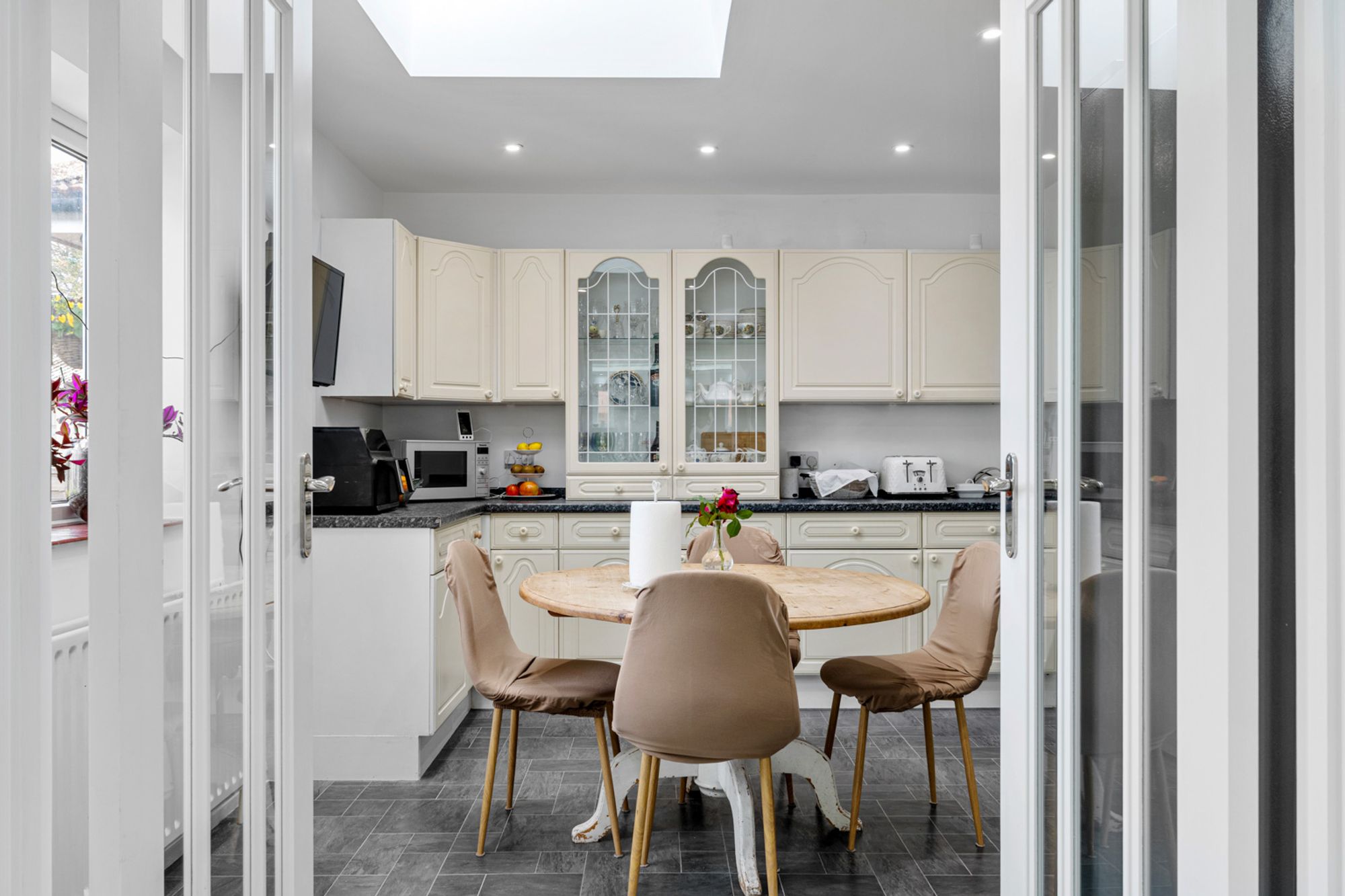 3 bed detached bungalow for sale in Kingswood Lane, Warlingham, CR6 - Property Image 10