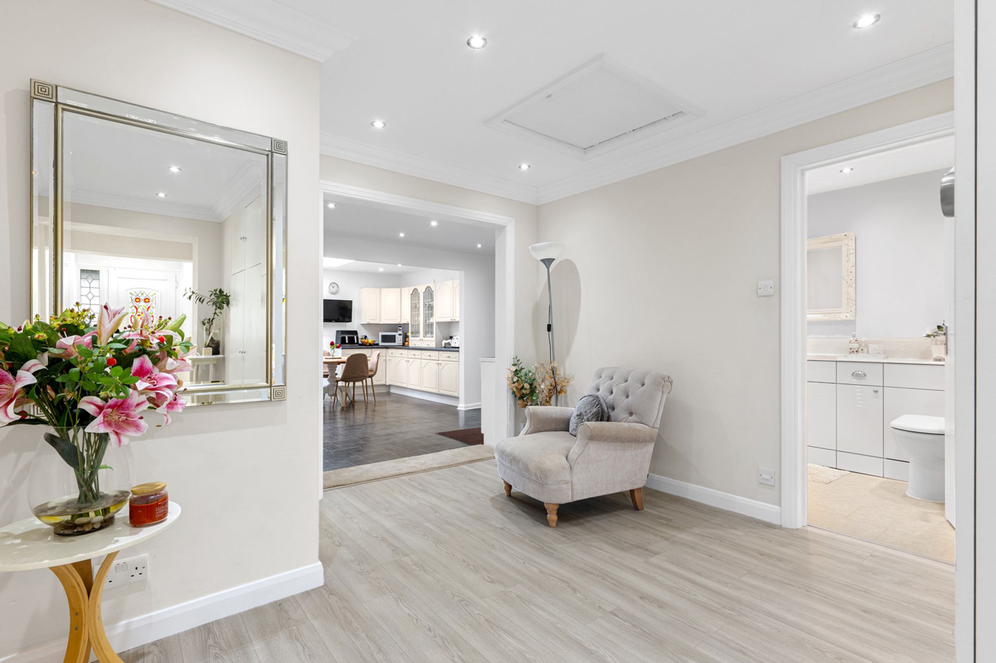 3 bed detached bungalow for sale in Kingswood Lane, Warlingham, CR6 - Property Image 4