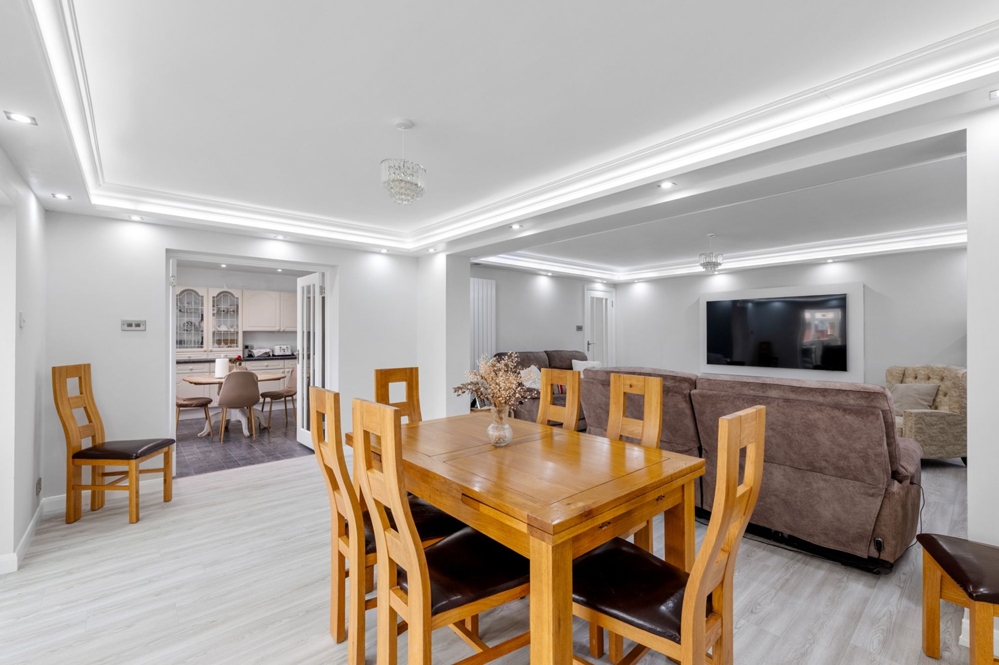 3 bed detached bungalow for sale in Kingswood Lane, Warlingham, CR6 - Property Image 12