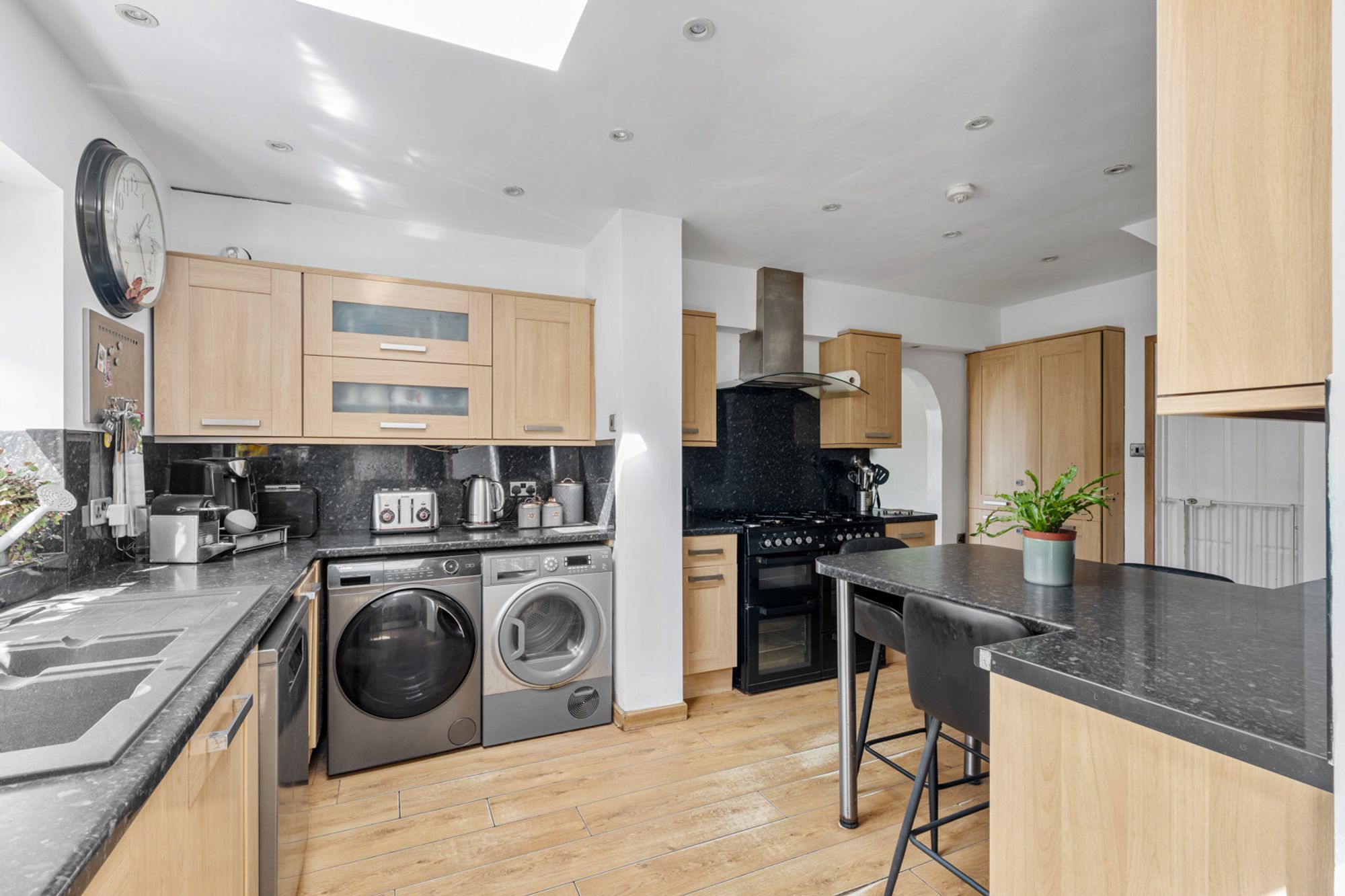 4 bed semi-detached house for sale in Orchard Road, South Croydon, CR2  - Property Image 6