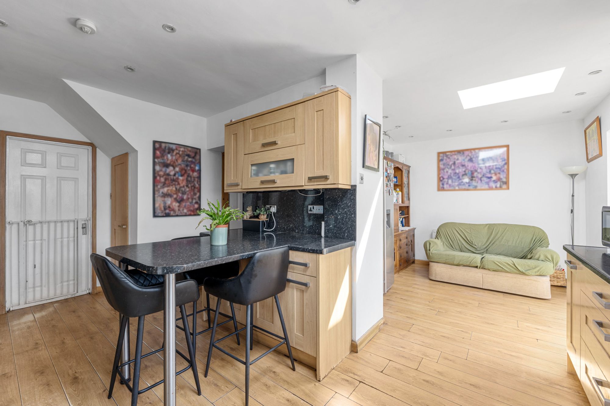 4 bed semi-detached house for sale in Orchard Road, South Croydon, CR2  - Property Image 4