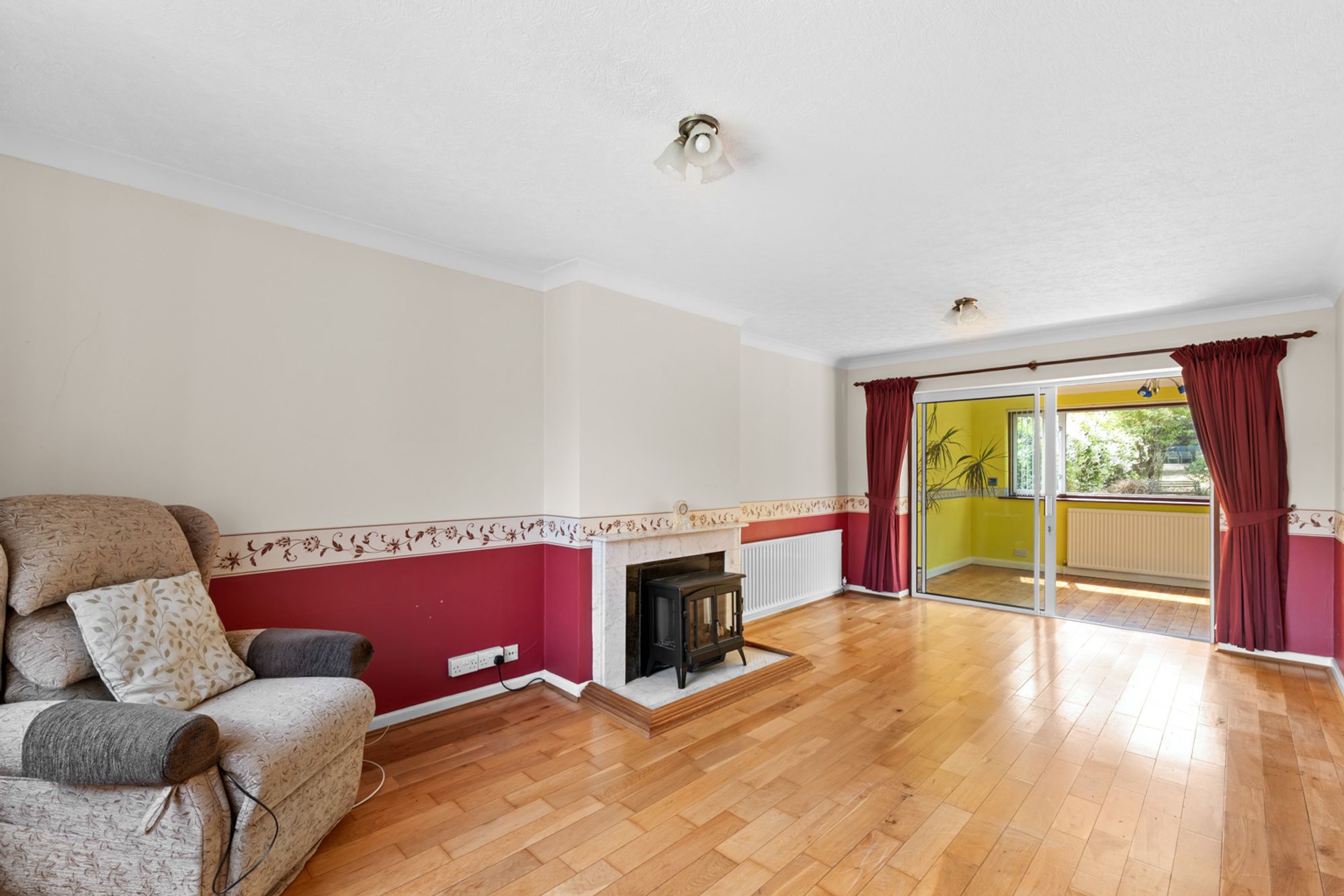 2 bed semi-detached bungalow for sale in Croham Valley Road, South Croydon, CR2  - Property Image 3