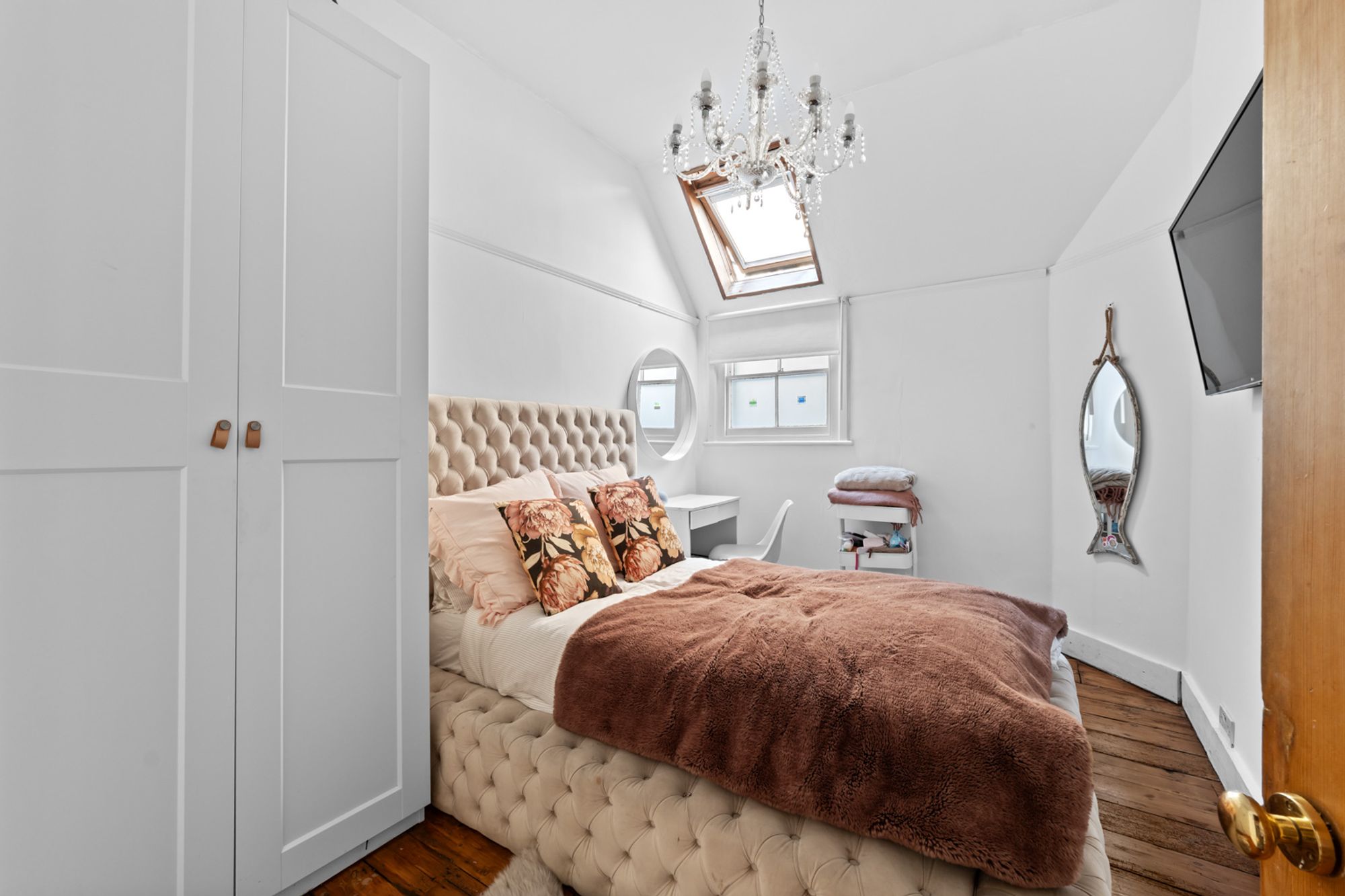 3 bed link detached house for sale in Bramley Hill, South Croydon, CR2  - Property Image 5