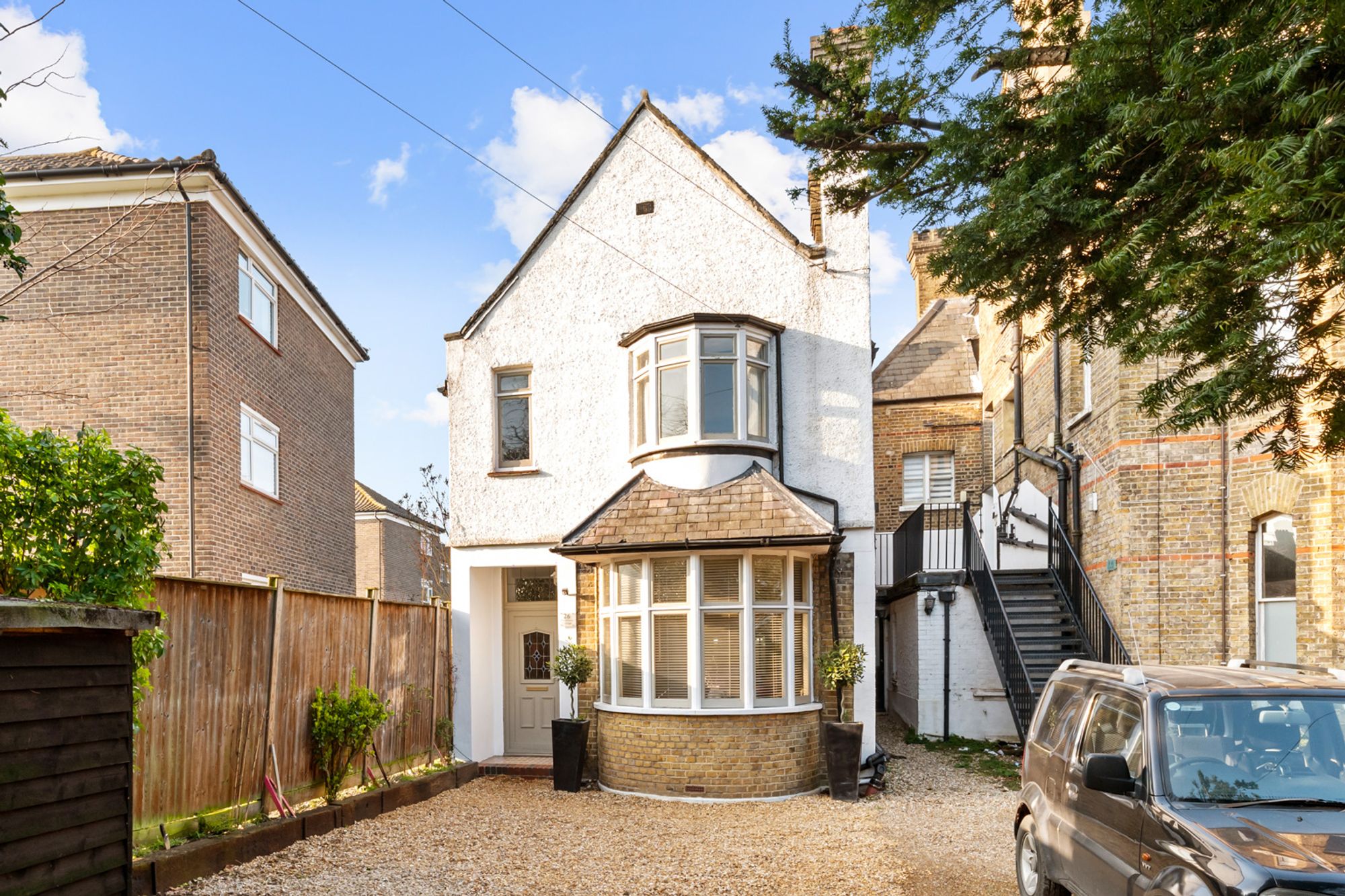 3 bed link detached house for sale in Bramley Hill, South Croydon, CR2  - Property Image 1