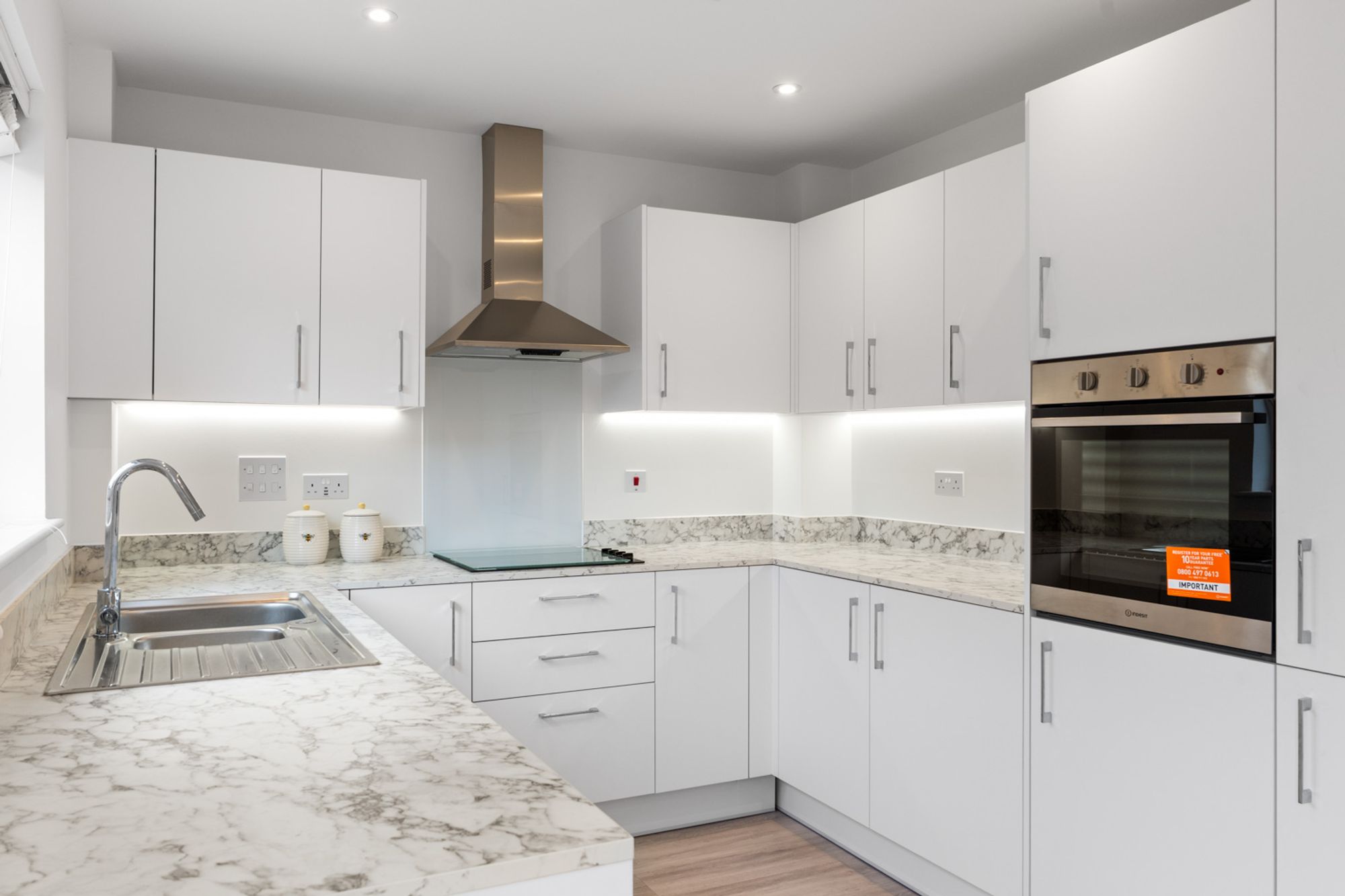 3 bed semi-detached house for sale in Swan Mews, Warlingham, CR6 - Property Image 3