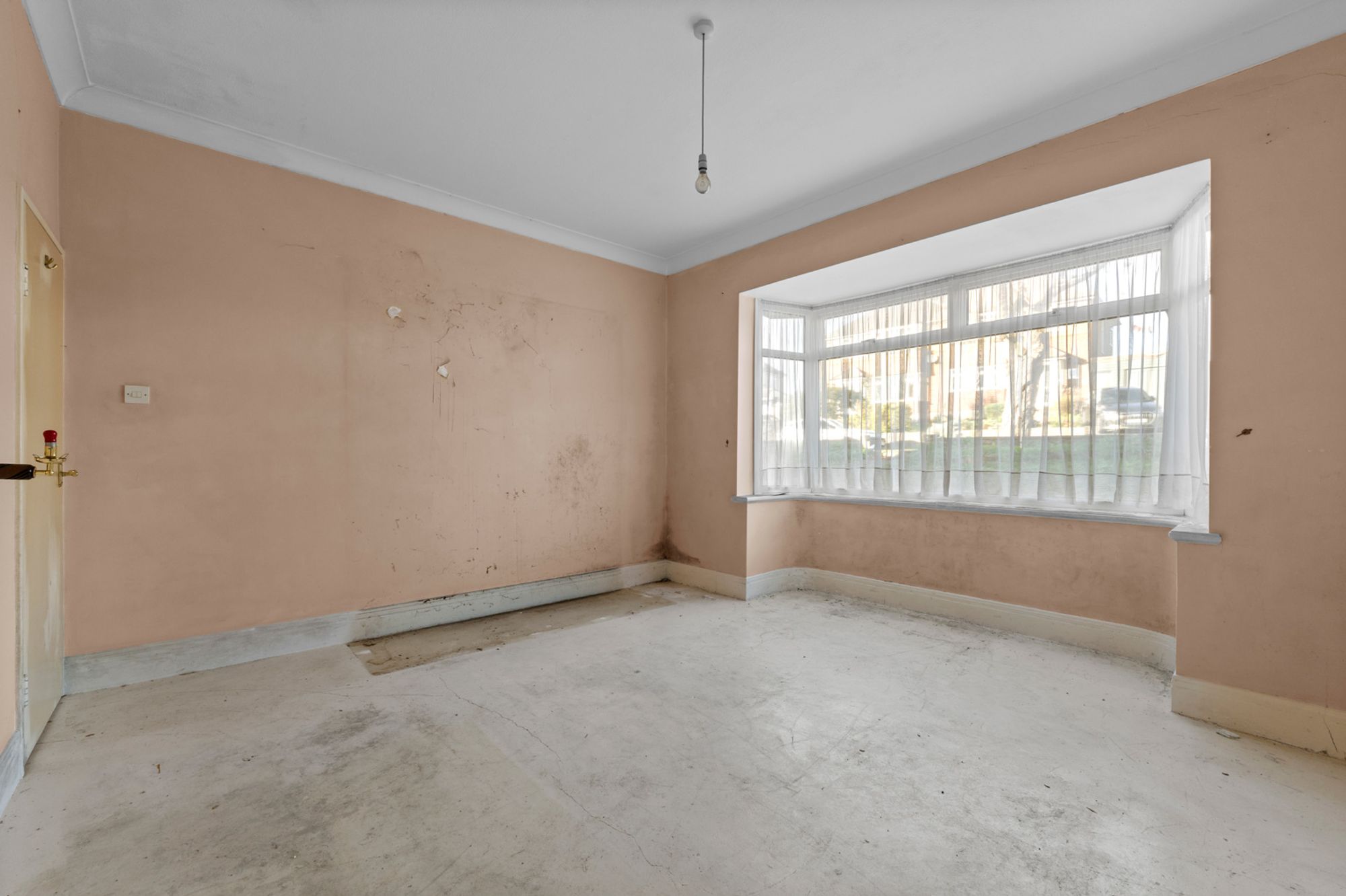 2 bed detached bungalow for sale in Westfield Avenue, South Croydon, CR2  - Property Image 4