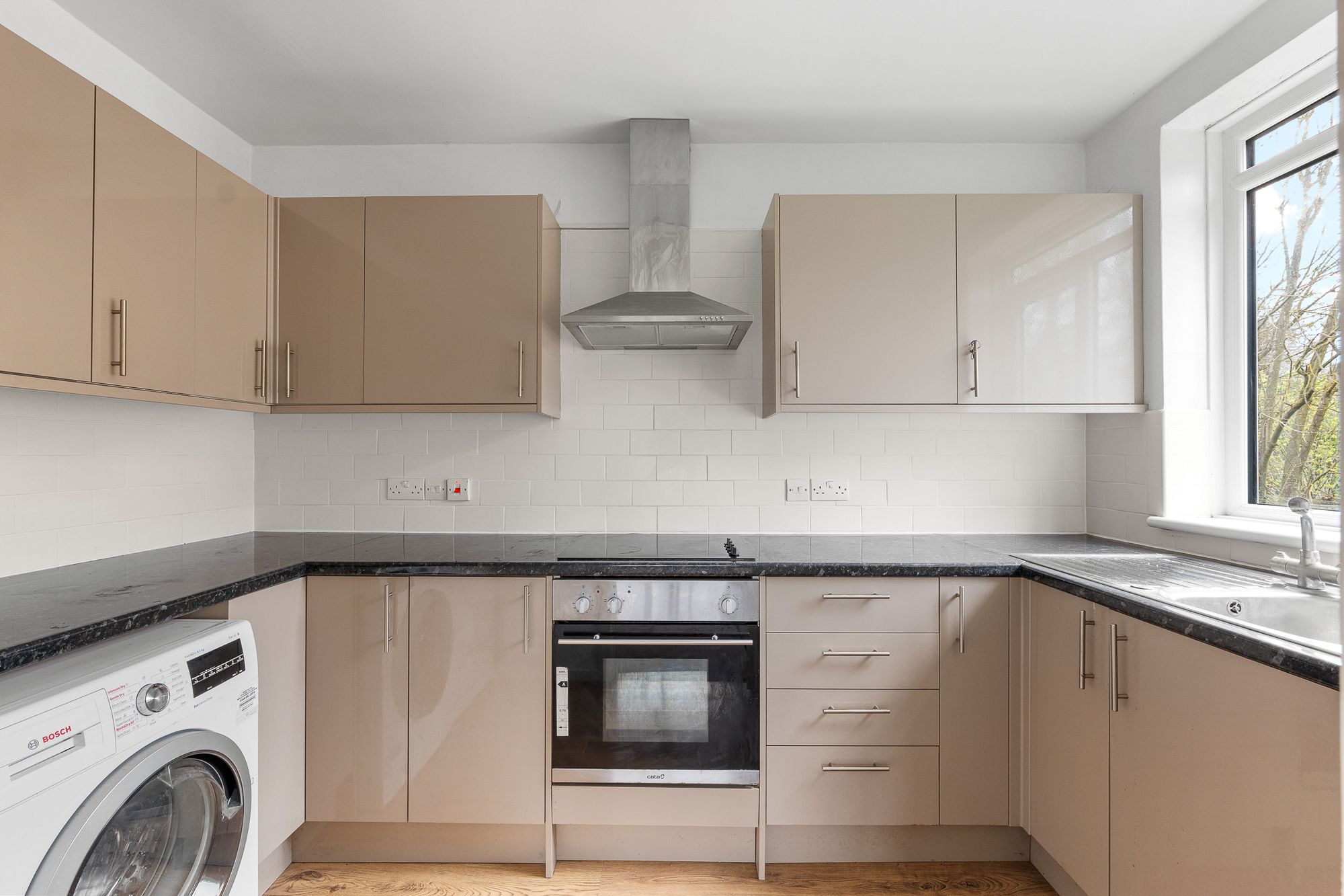 1 bed flat to rent in Haling Park Road, Ross Court, CR2  - Property Image 2