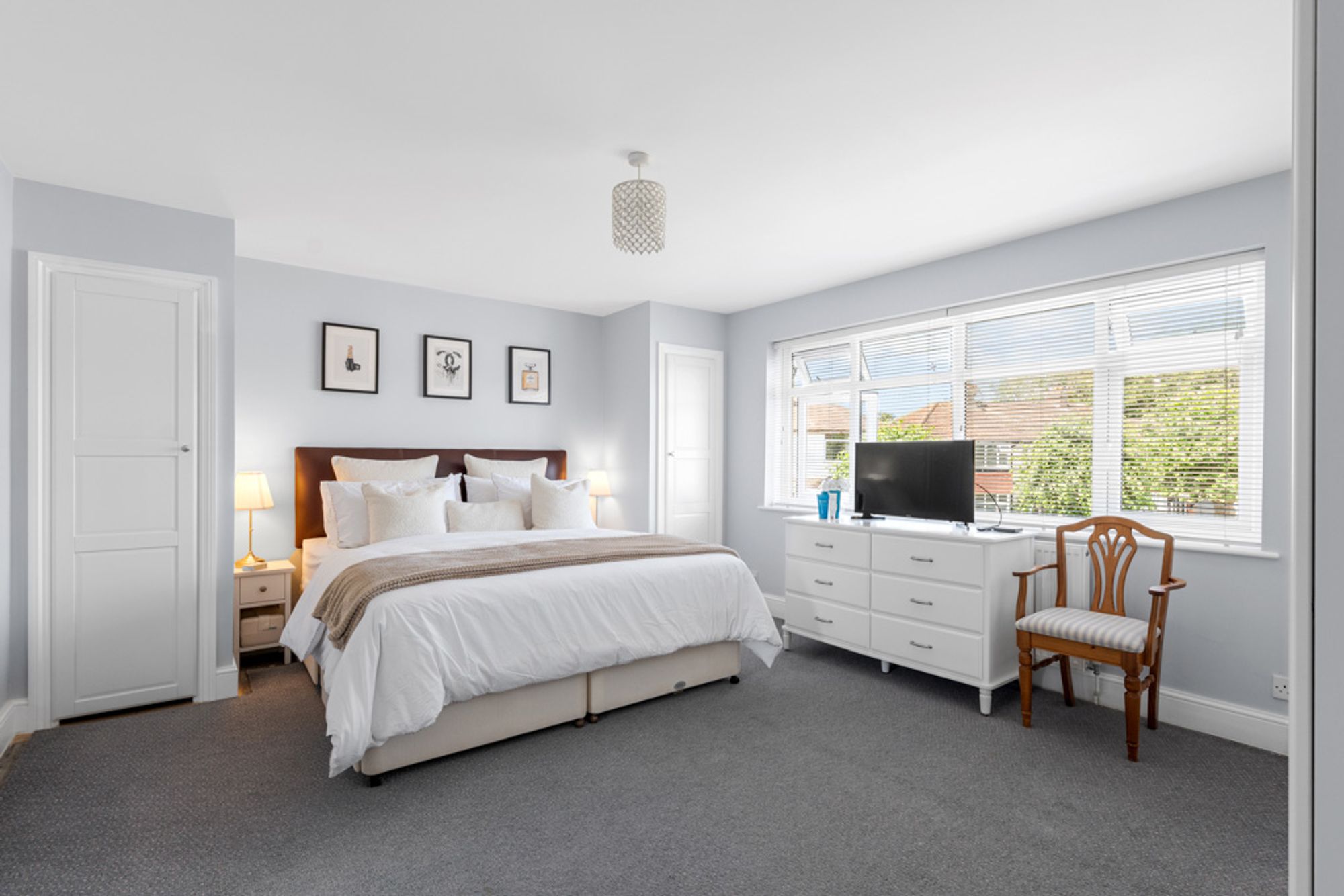 4 bed semi-detached house for sale in Hamsey Green Gardens, Warlingham, CR6  - Property Image 3