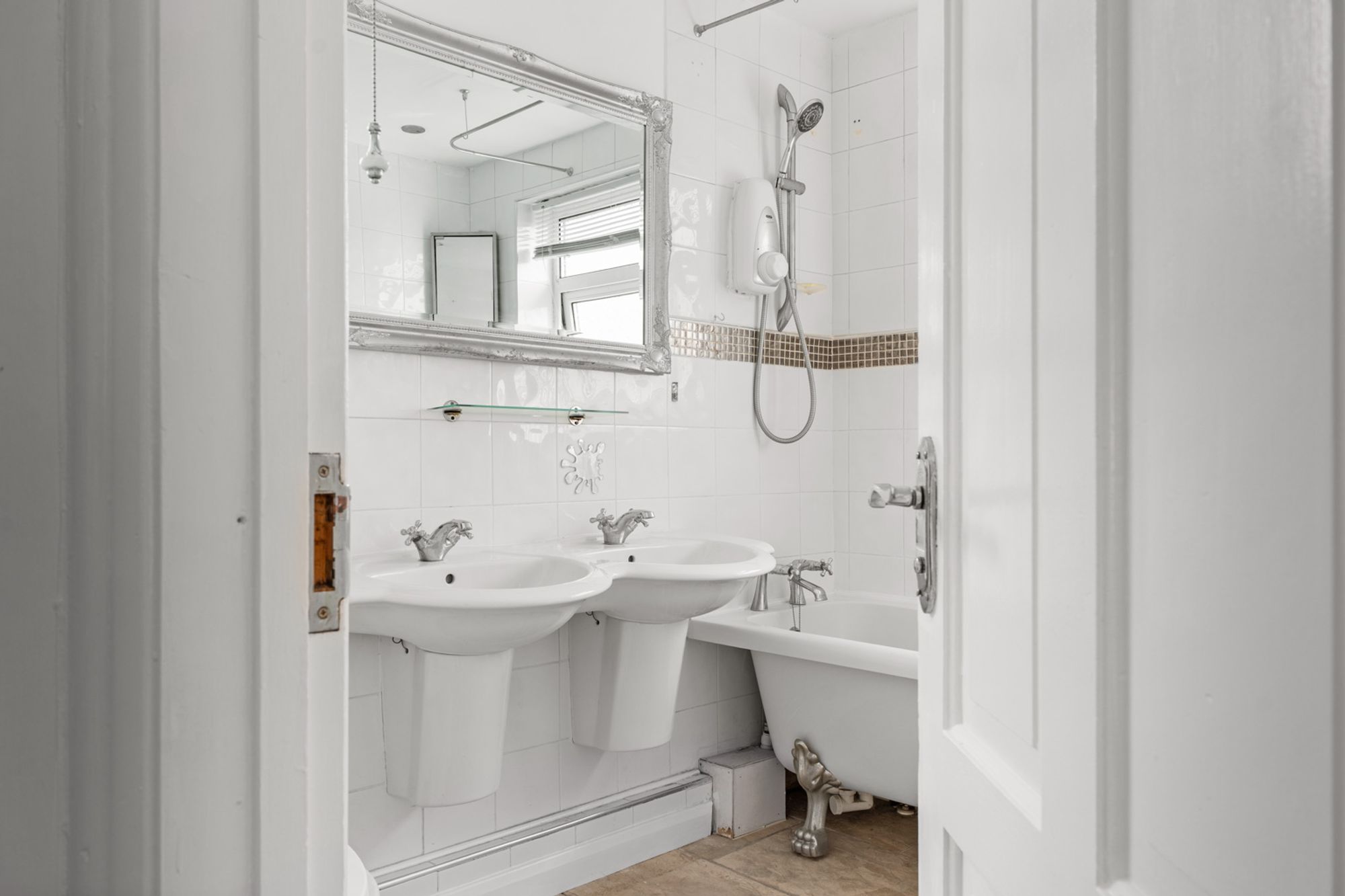 3 bed semi-detached house for sale in Hyde Road, South Croydon, CR2  - Property Image 14
