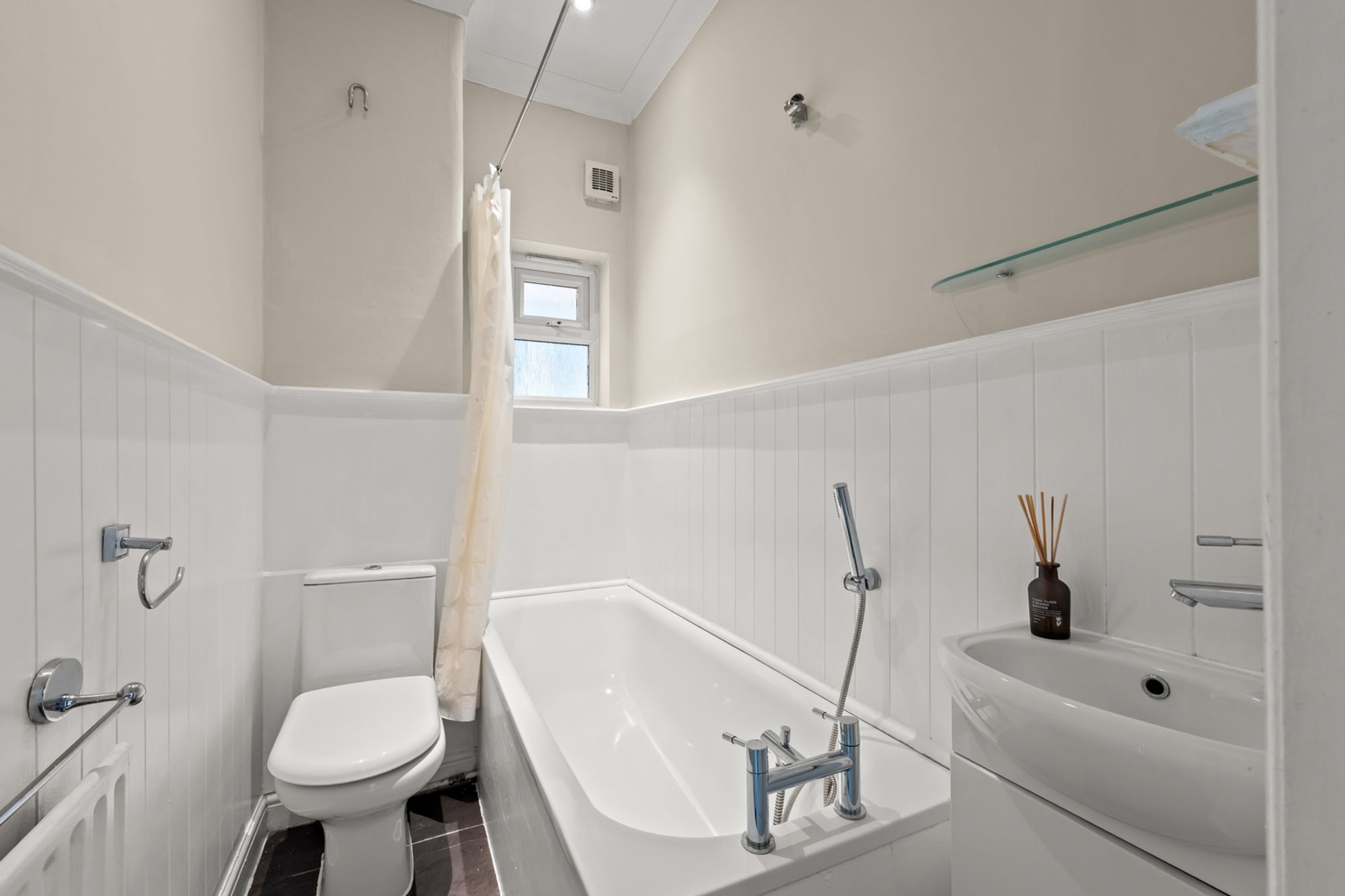 2 bed flat to rent in Avondale Road, South Croydon, CR2  - Property Image 8