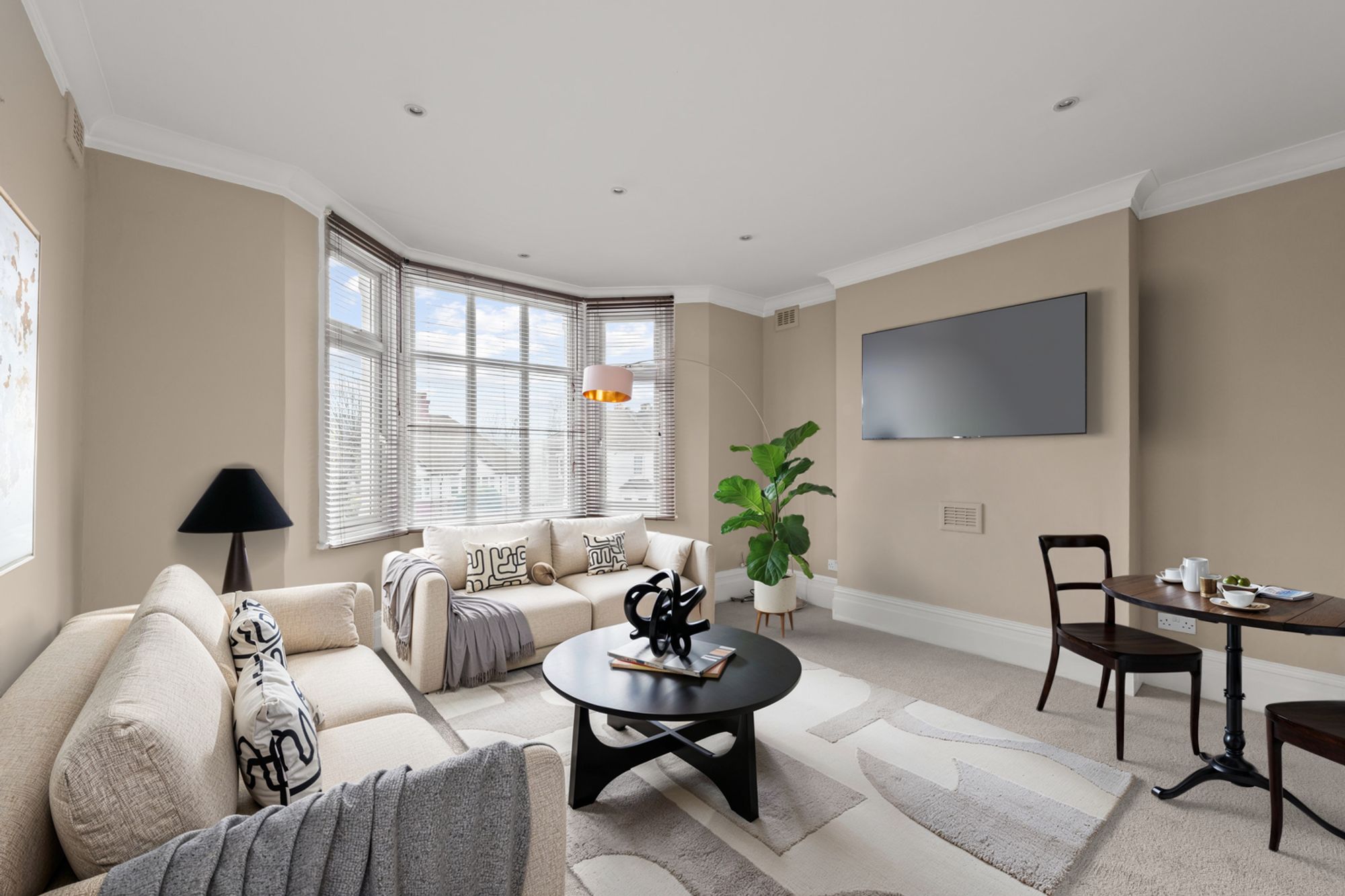 2 bed flat to rent in Avondale Road, South Croydon, CR2