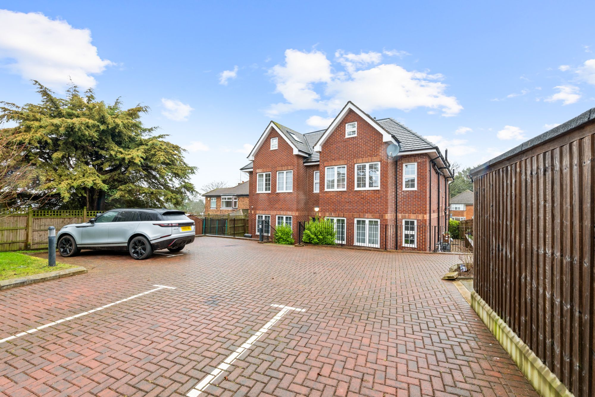 1 bed flat for sale in Rectory Park, Redstone Apartments, CR2  - Property Image 5