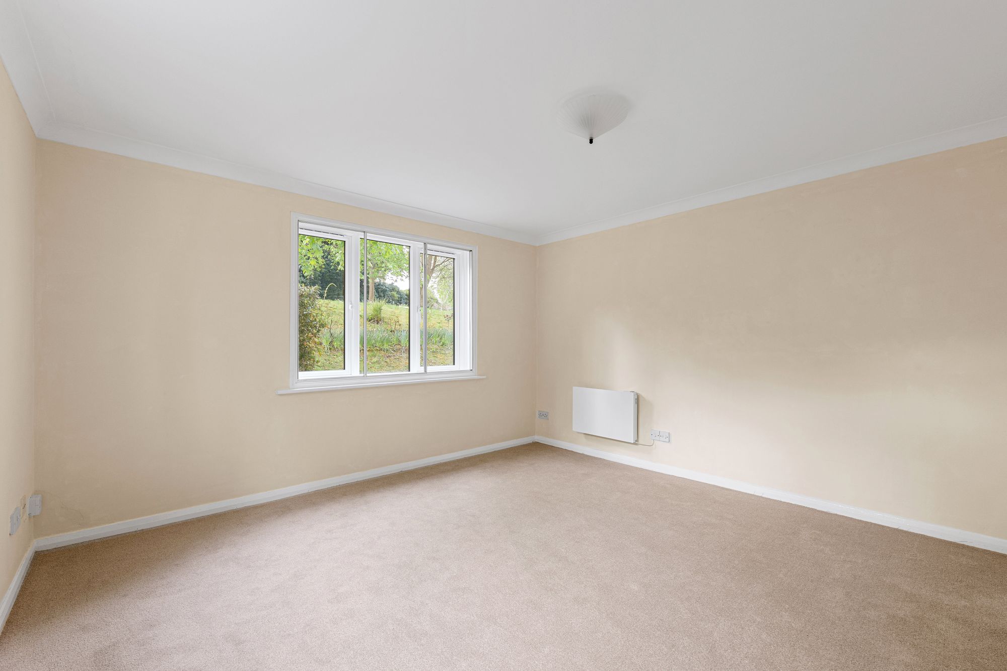 1 bed apartment for sale in Fairbairn Close, Purley, CR8 - Property Image 11