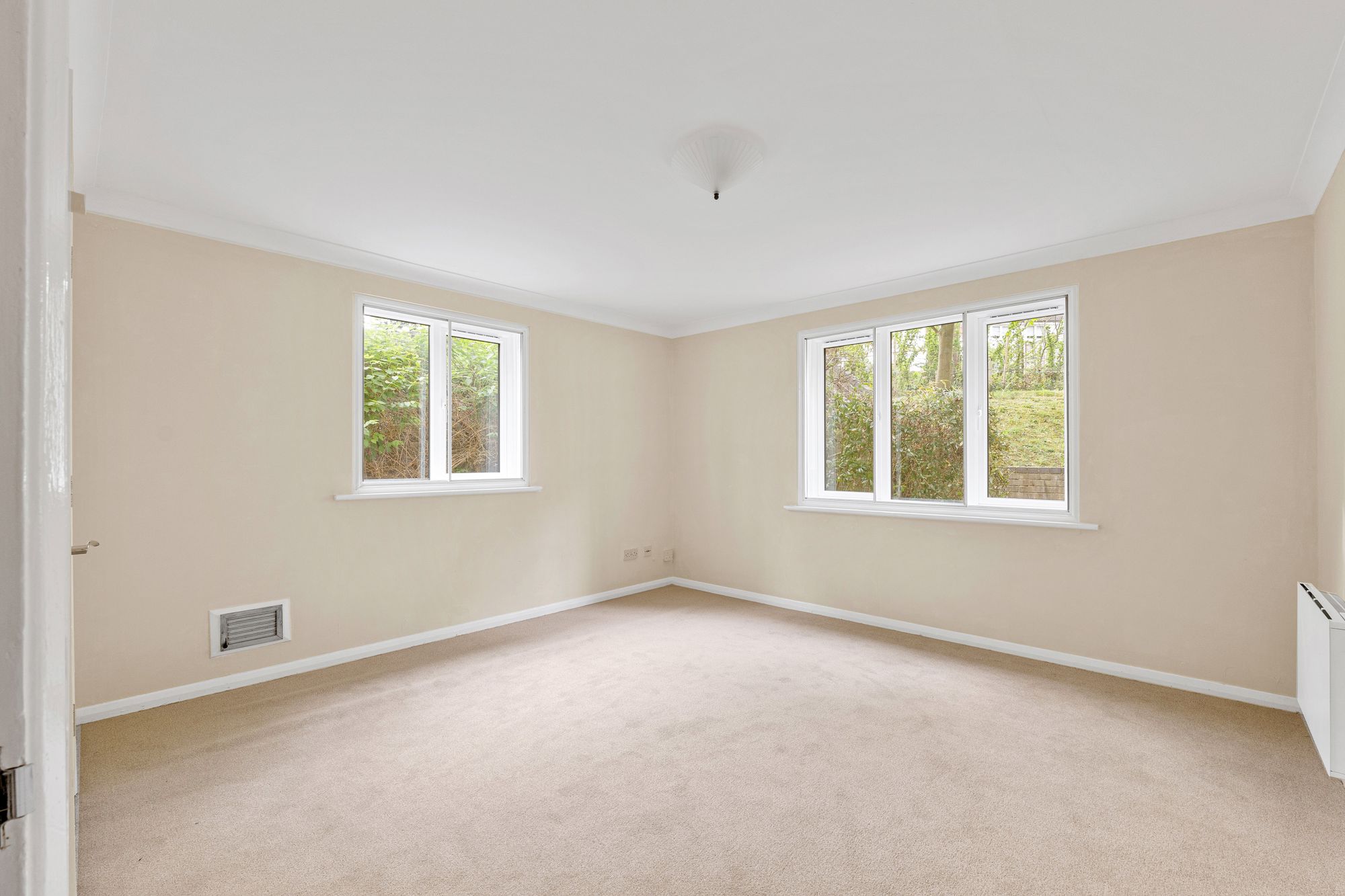 1 bed apartment for sale in Fairbairn Close, Purley, CR8 - Property Image 7