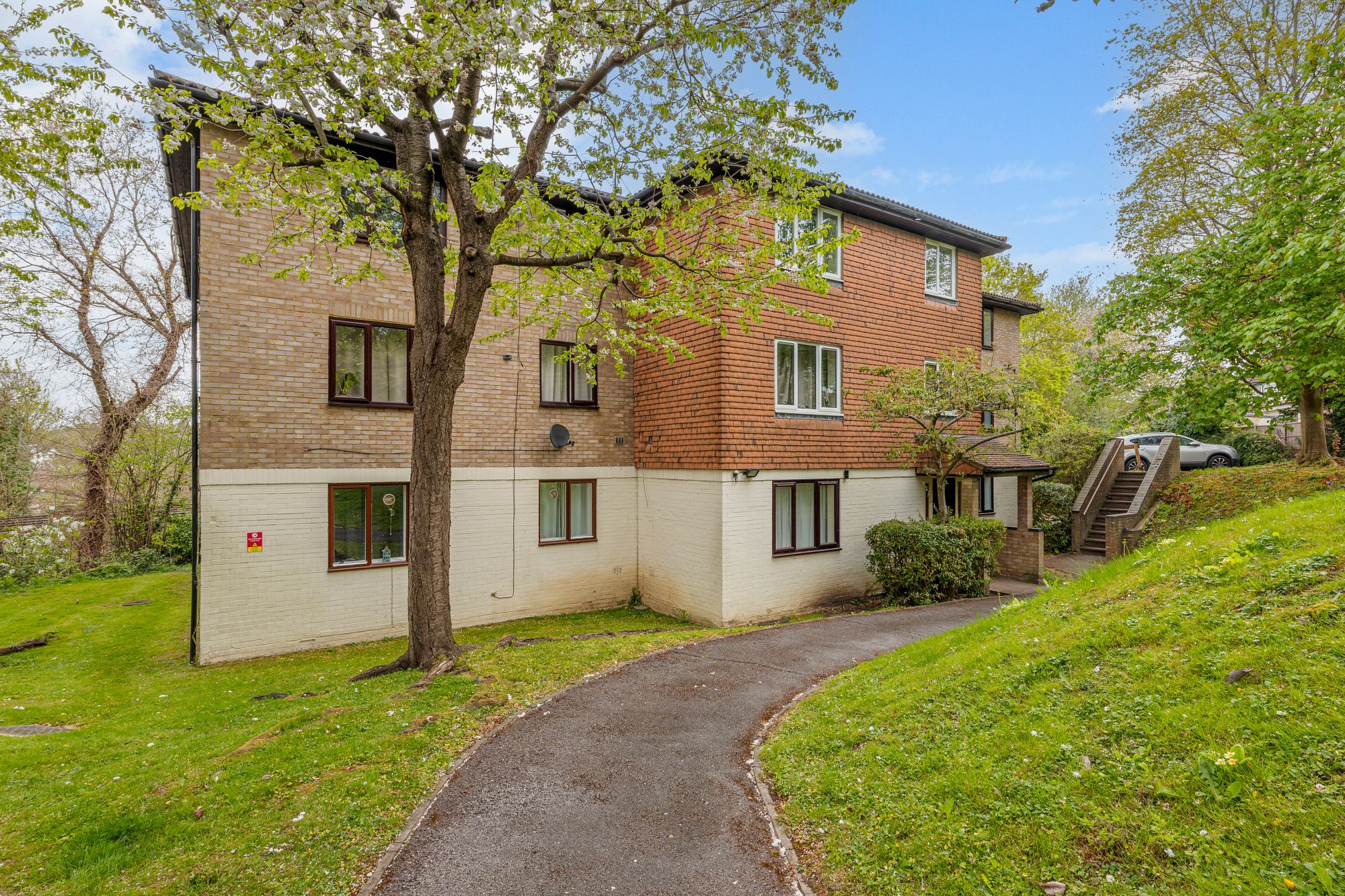 1 bed apartment for sale in Fairbairn Close, Purley, CR8 - Property Image 4