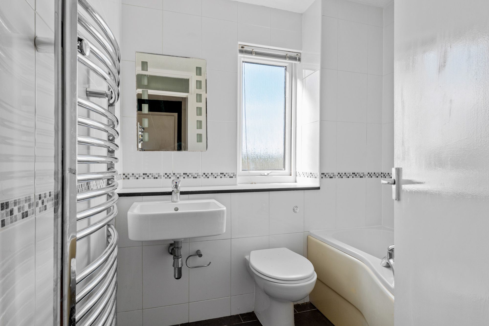 5 bed mid-terraced house for sale in Linton Glade, Croydon, CR0  - Property Image 30