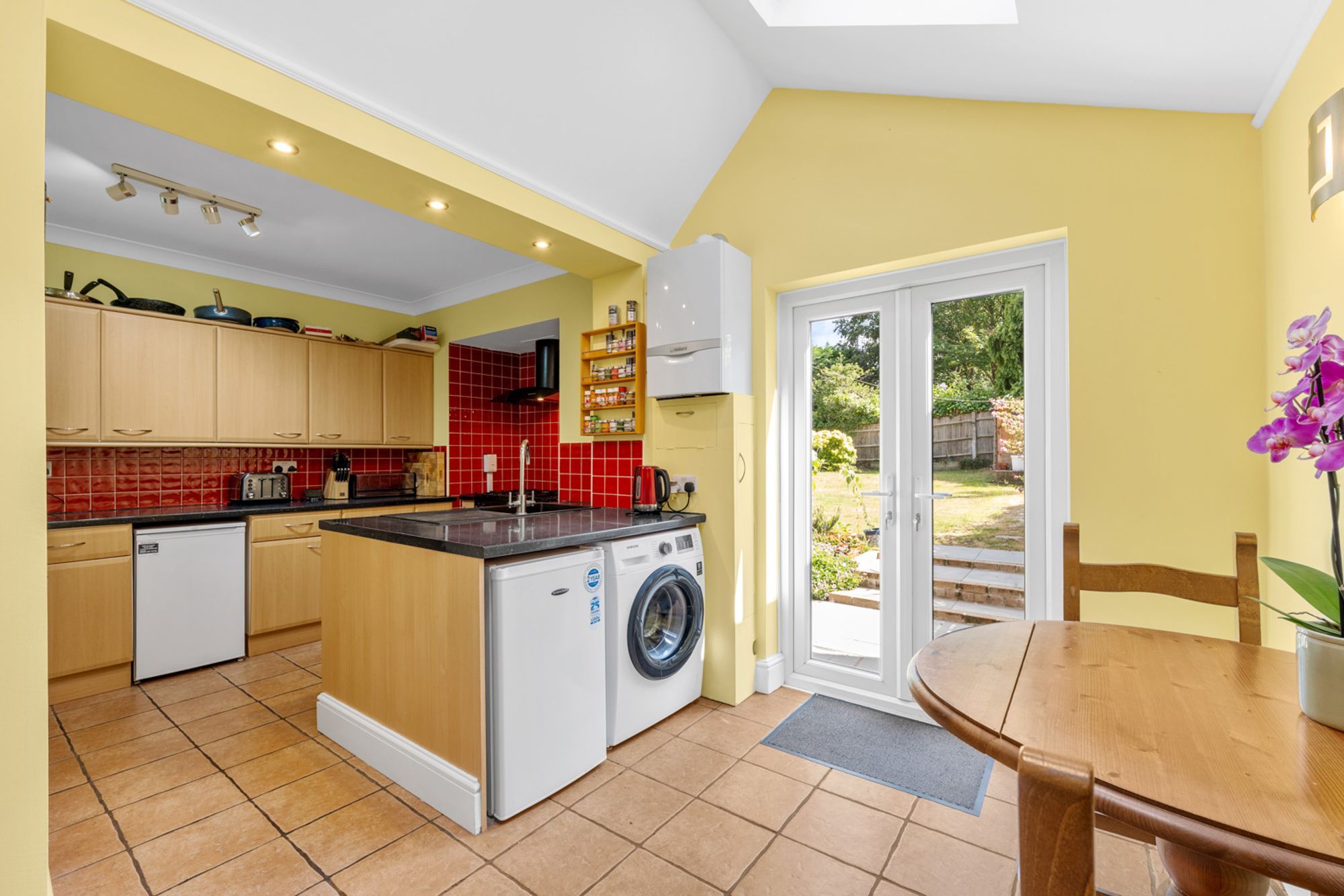 3 bed semi-detached house for sale in Nursery Close, Croydon, CR0  - Property Image 7