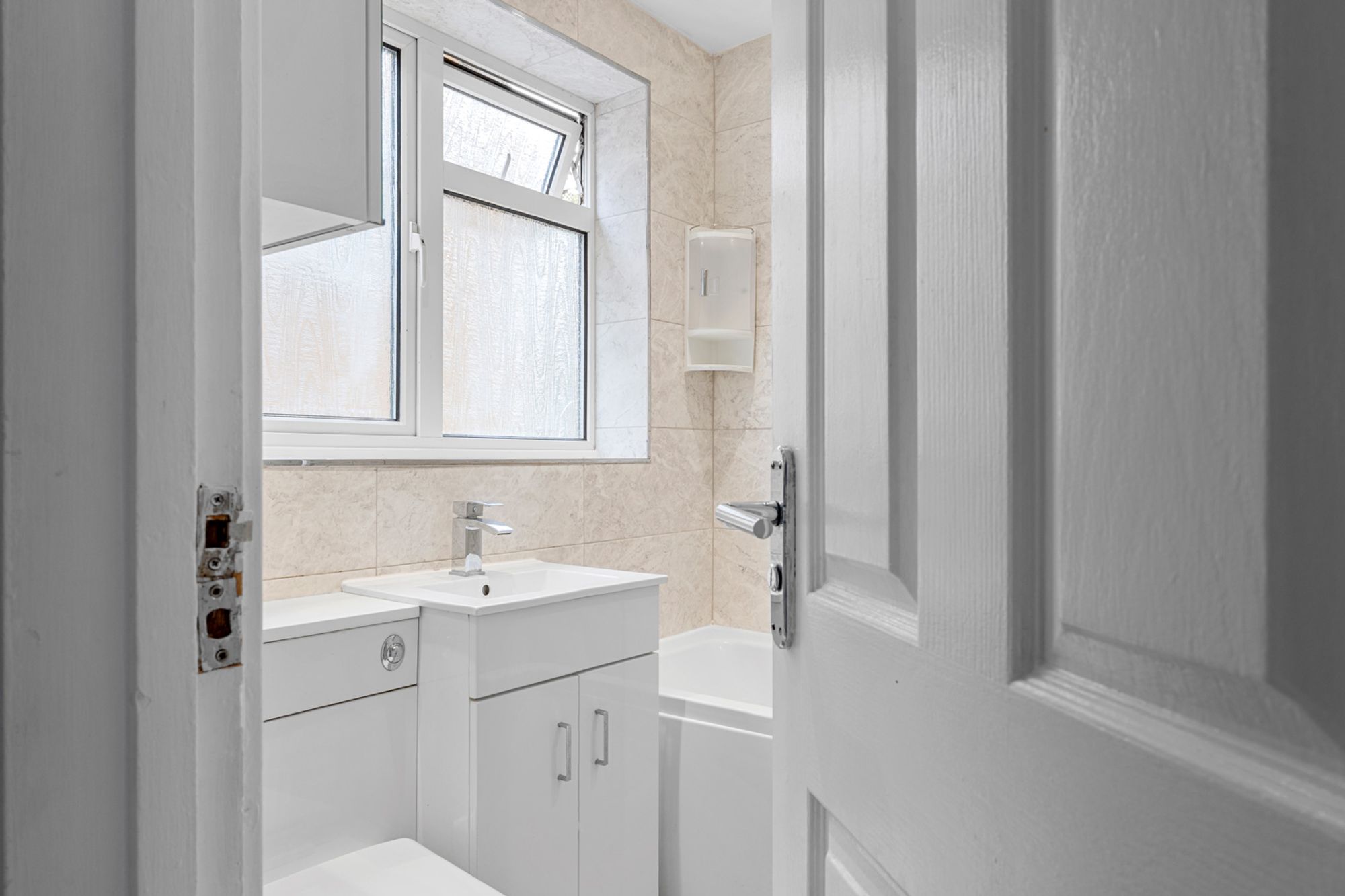 2 bed maisonette for sale in Swallowdale, South Croydon, CR2  - Property Image 11