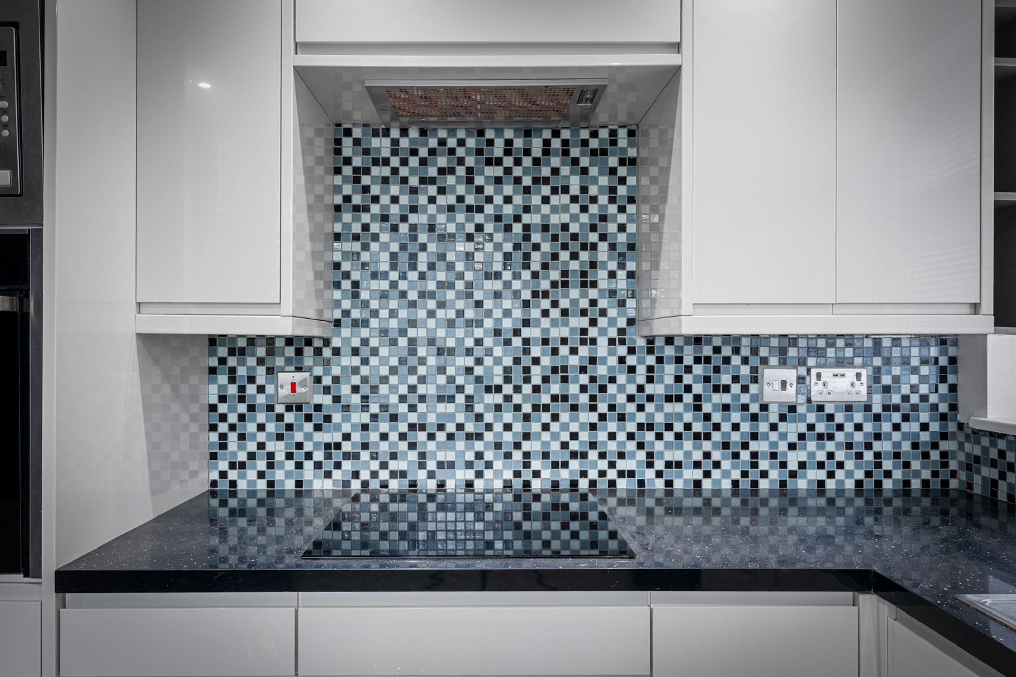 2 bed maisonette for sale in Swallowdale, South Croydon, CR2  - Property Image 16