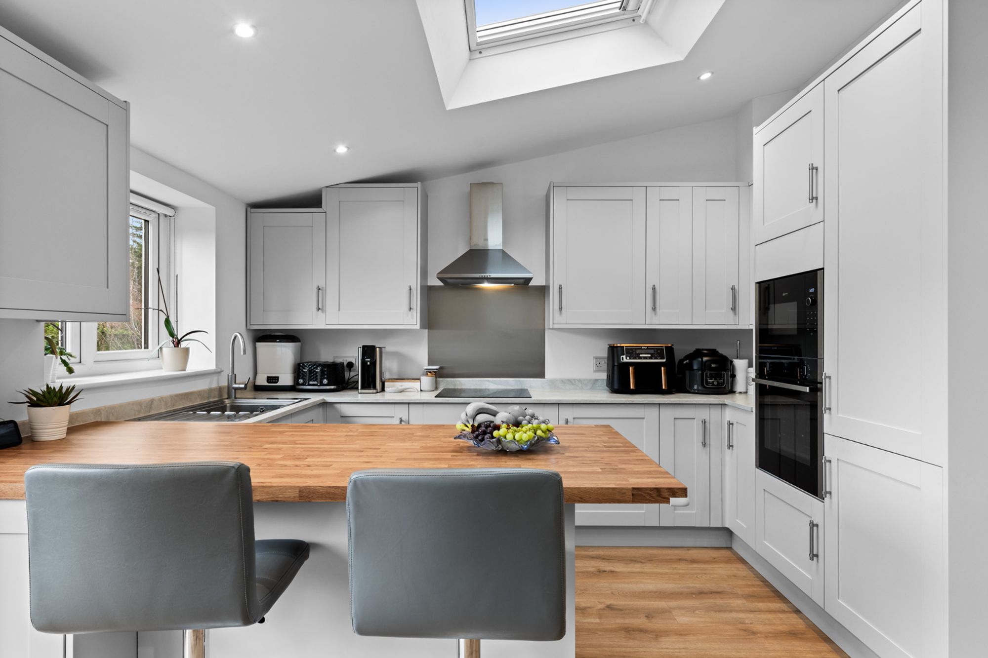 2 bed detached house for sale in Downsway, Whyteleafe, CR3  - Property Image 15