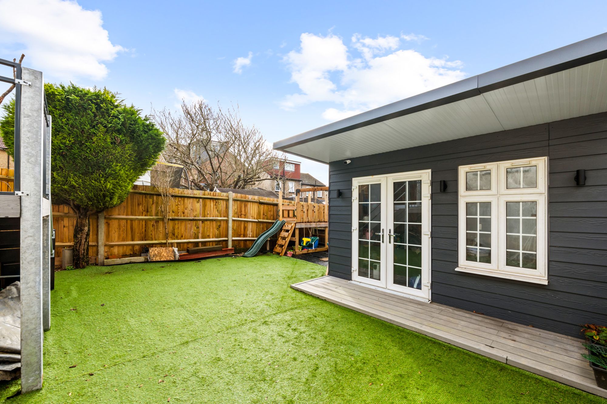 2 bed detached house for sale in Downsway, Whyteleafe, CR3  - Property Image 7