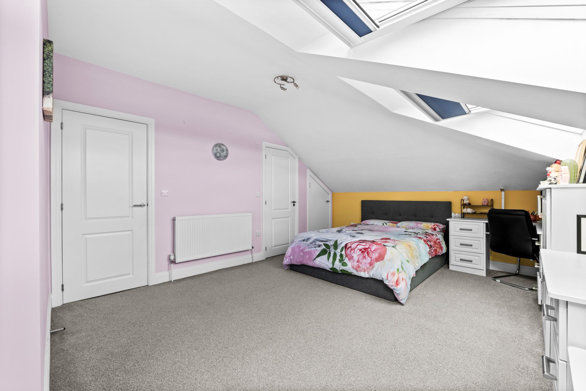 2 bed flat for sale in Riddlesdown Road, Purley, CR8  - Property Image 4