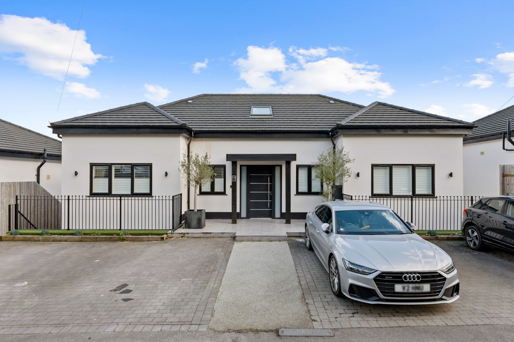 2 bed  for sale in Riddlesdown Road, Purley, CR8