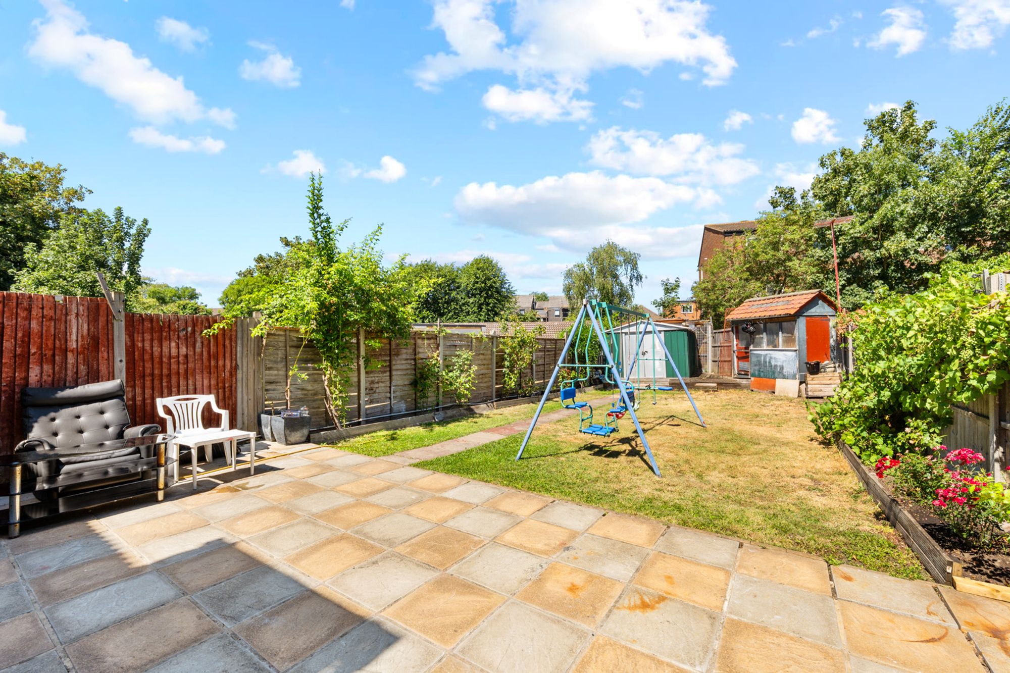 4 bed mid-terraced house for sale in Fleming Mead, Mitcham, CR4  - Property Image 20