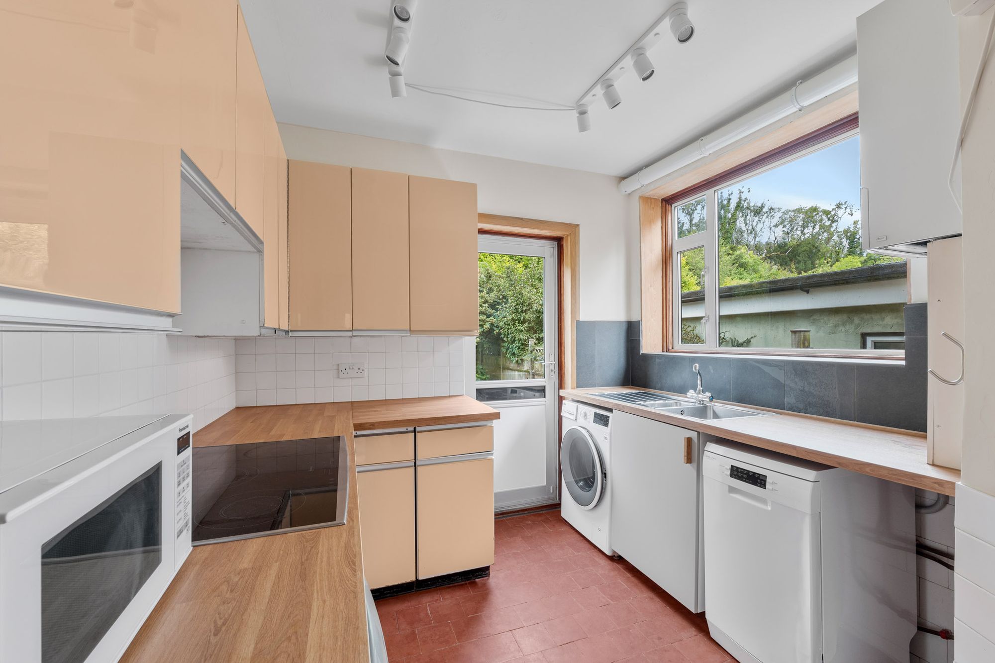 3 bed semi-detached house to rent in Holmwood Avenue, South Croydon, CR2  - Property Image 10