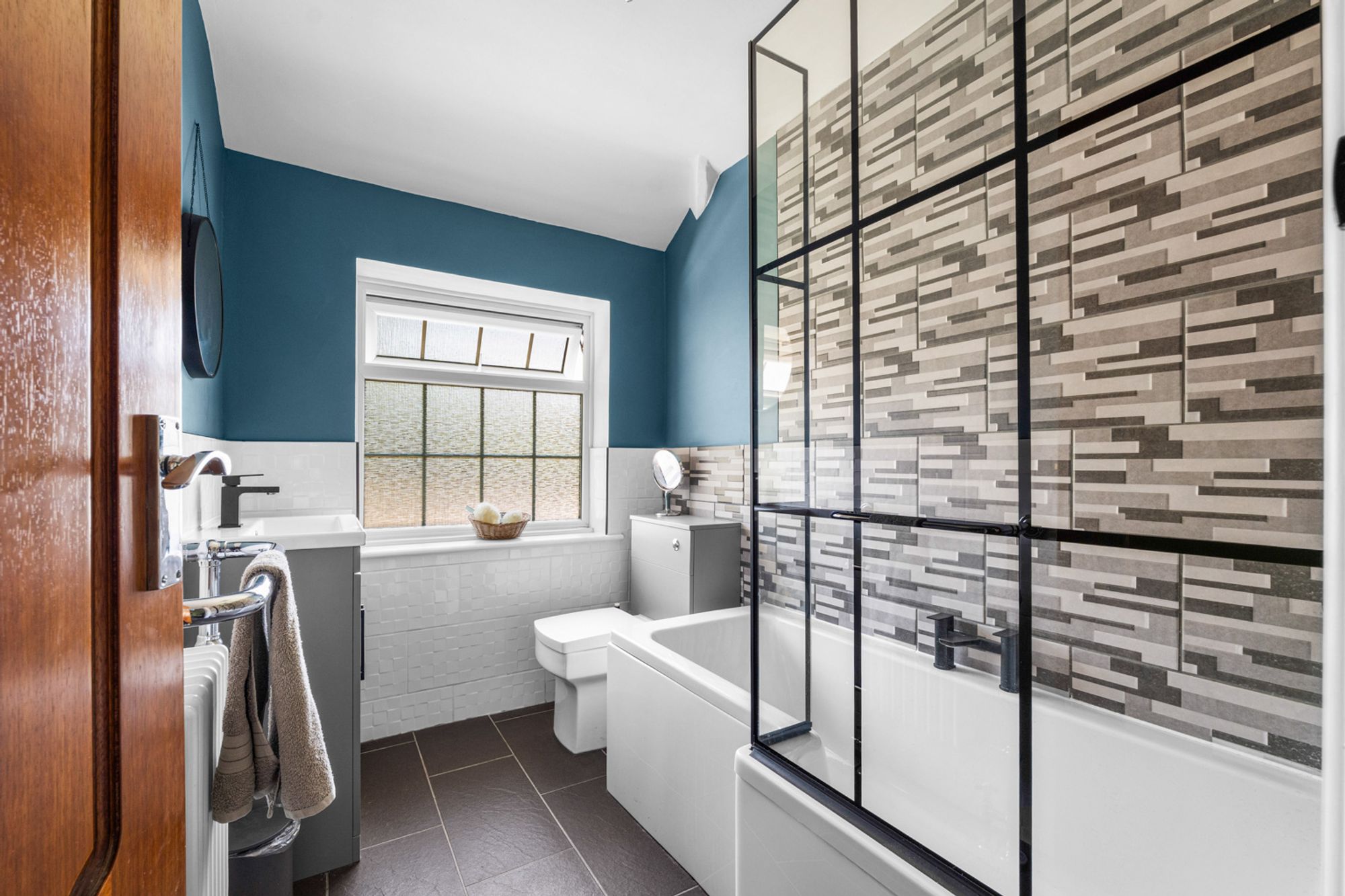 4 bed semi-detached house for sale in Queenhill Road, South Croydon, CR2 - Property Image 3